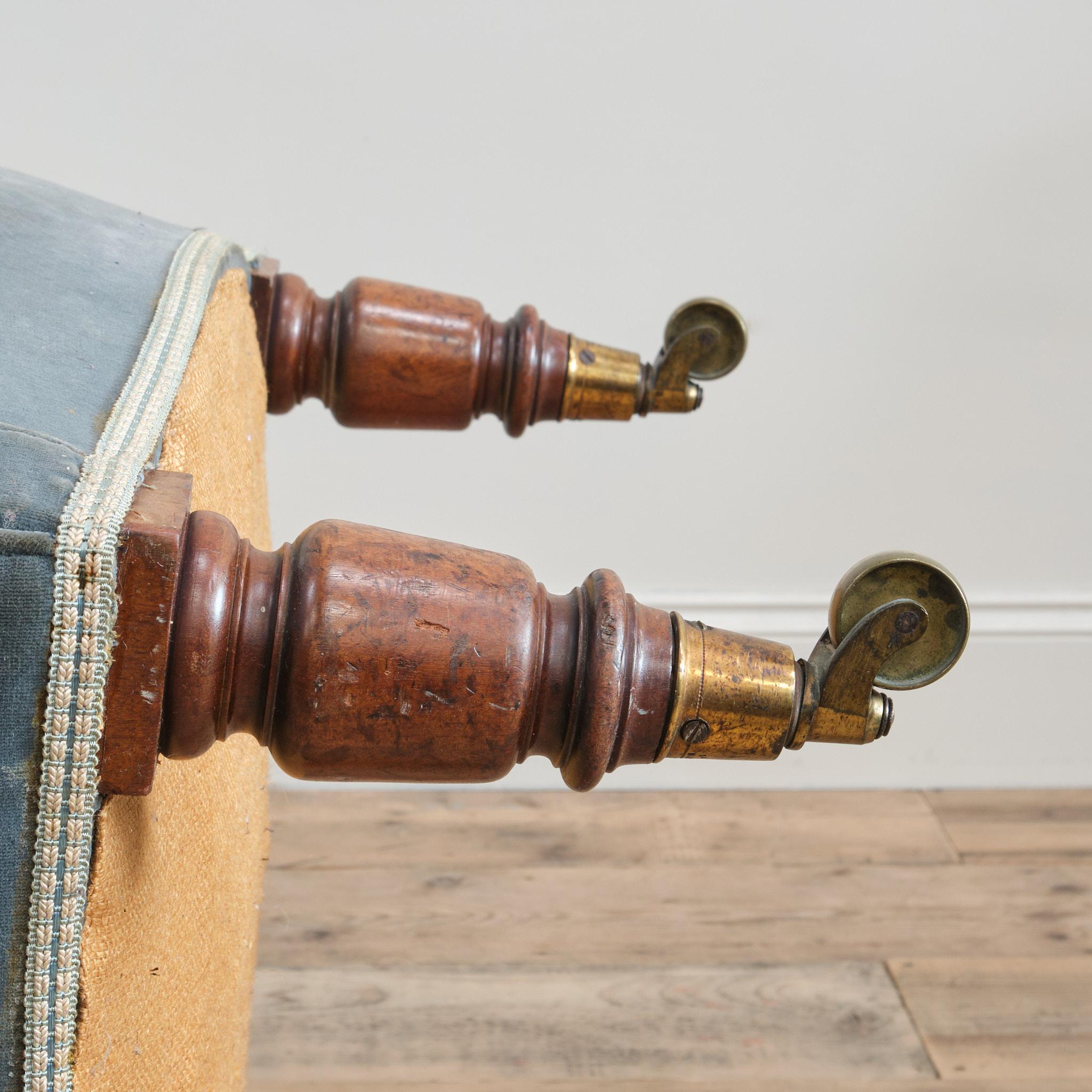 Chaise à pantoufles du XIXe siècle à la manière de Brisk One en vente 2