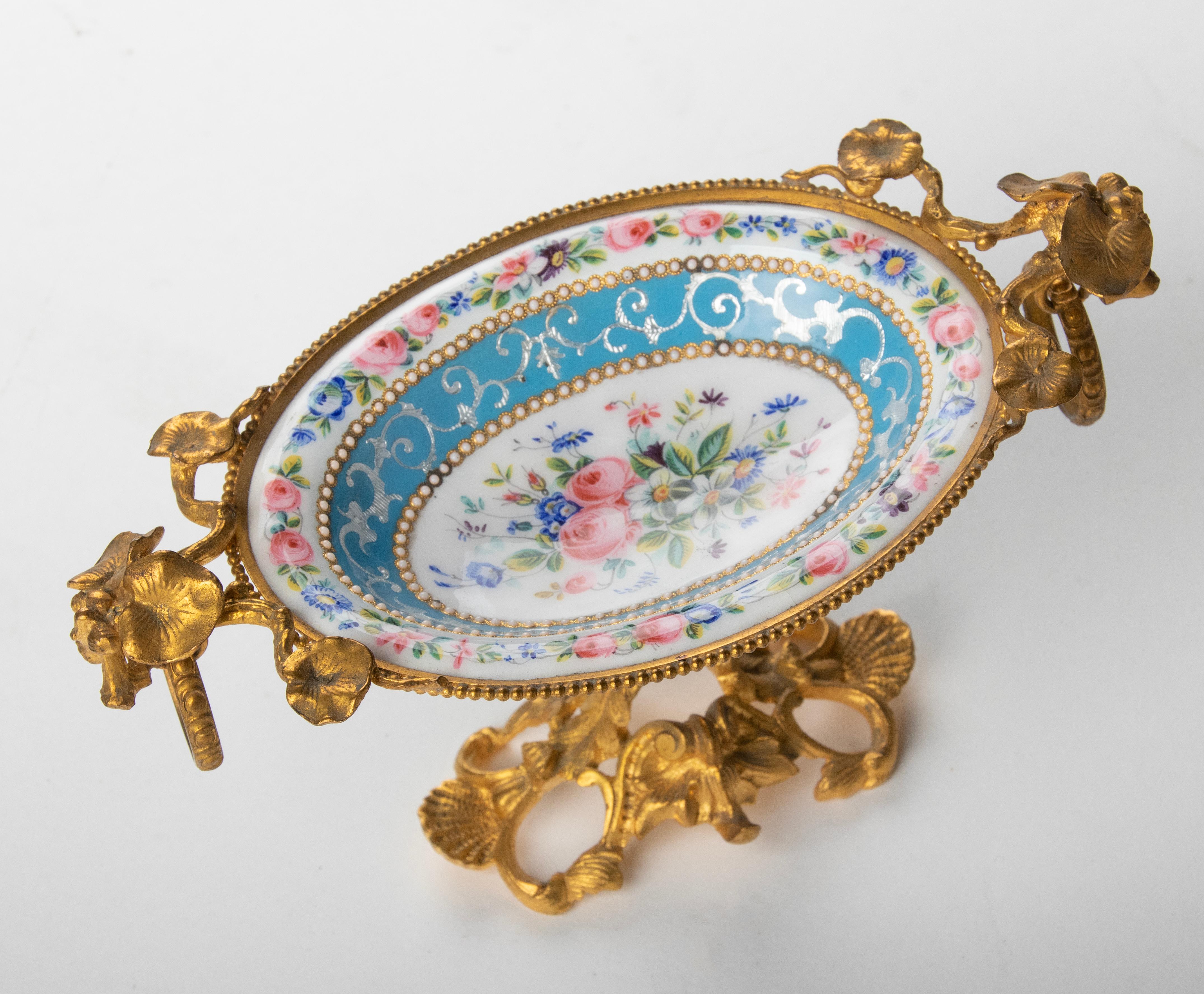 19th Century Small Dish Hand Painted Enamel and Ormolu Bronze For Sale 7