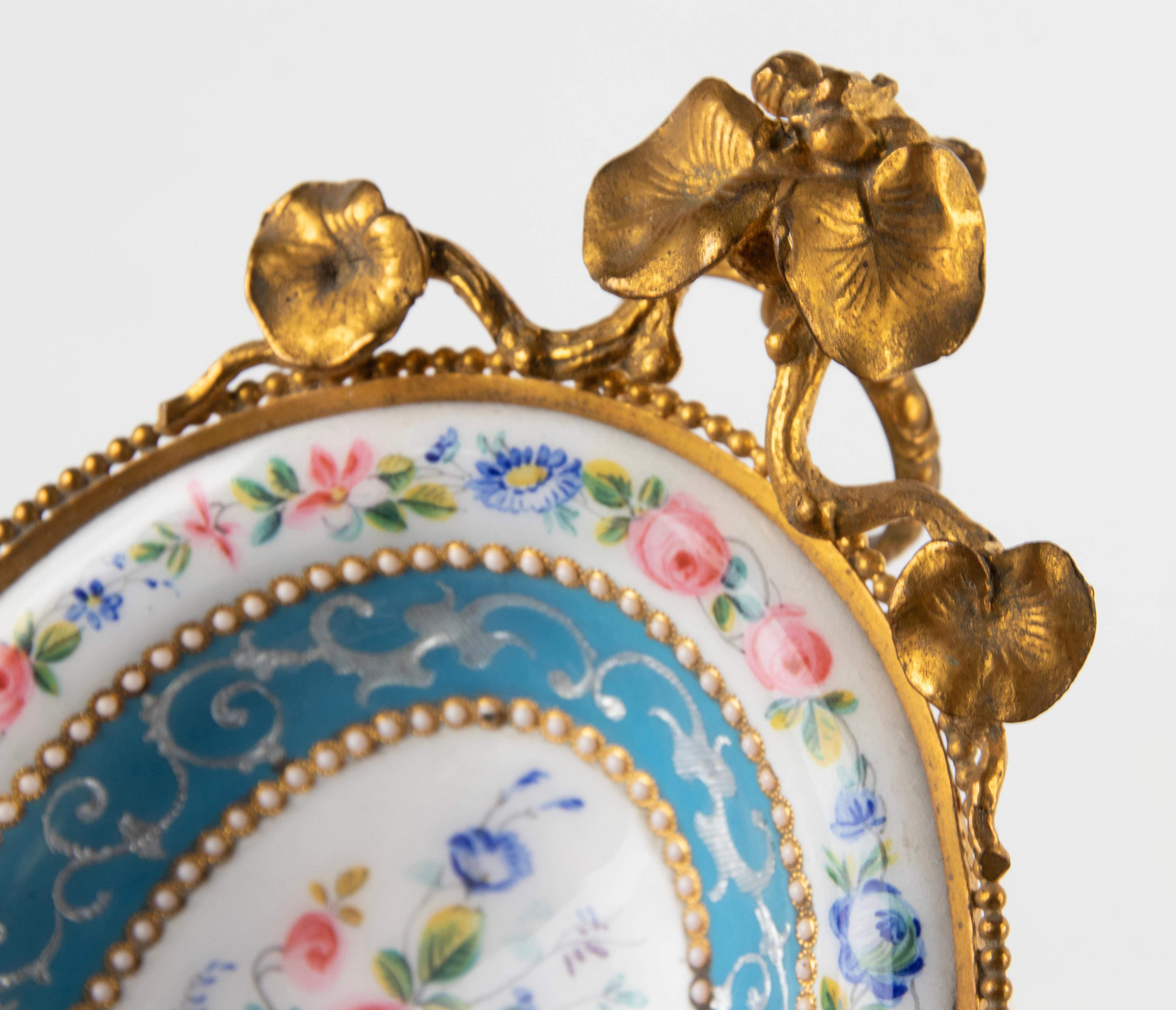 19th Century Small Dish Hand Painted Enamel and Ormolu Bronze For Sale 10