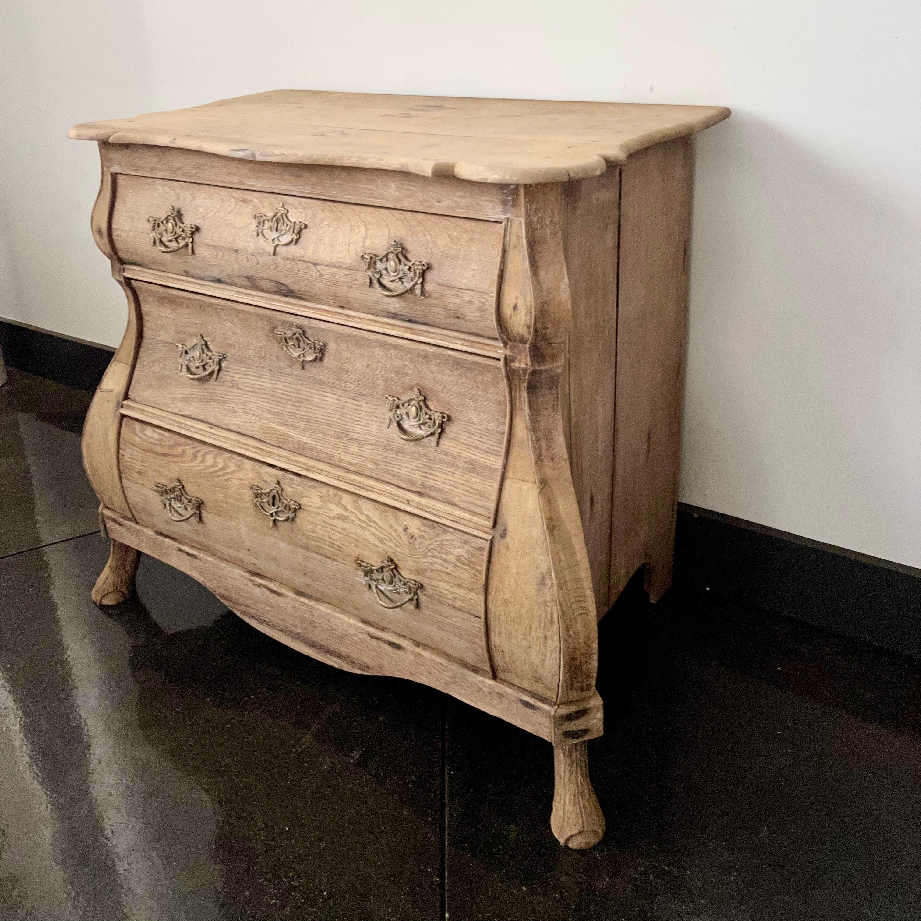 19th Century Small Dutch Commode In Good Condition In Charleston, SC