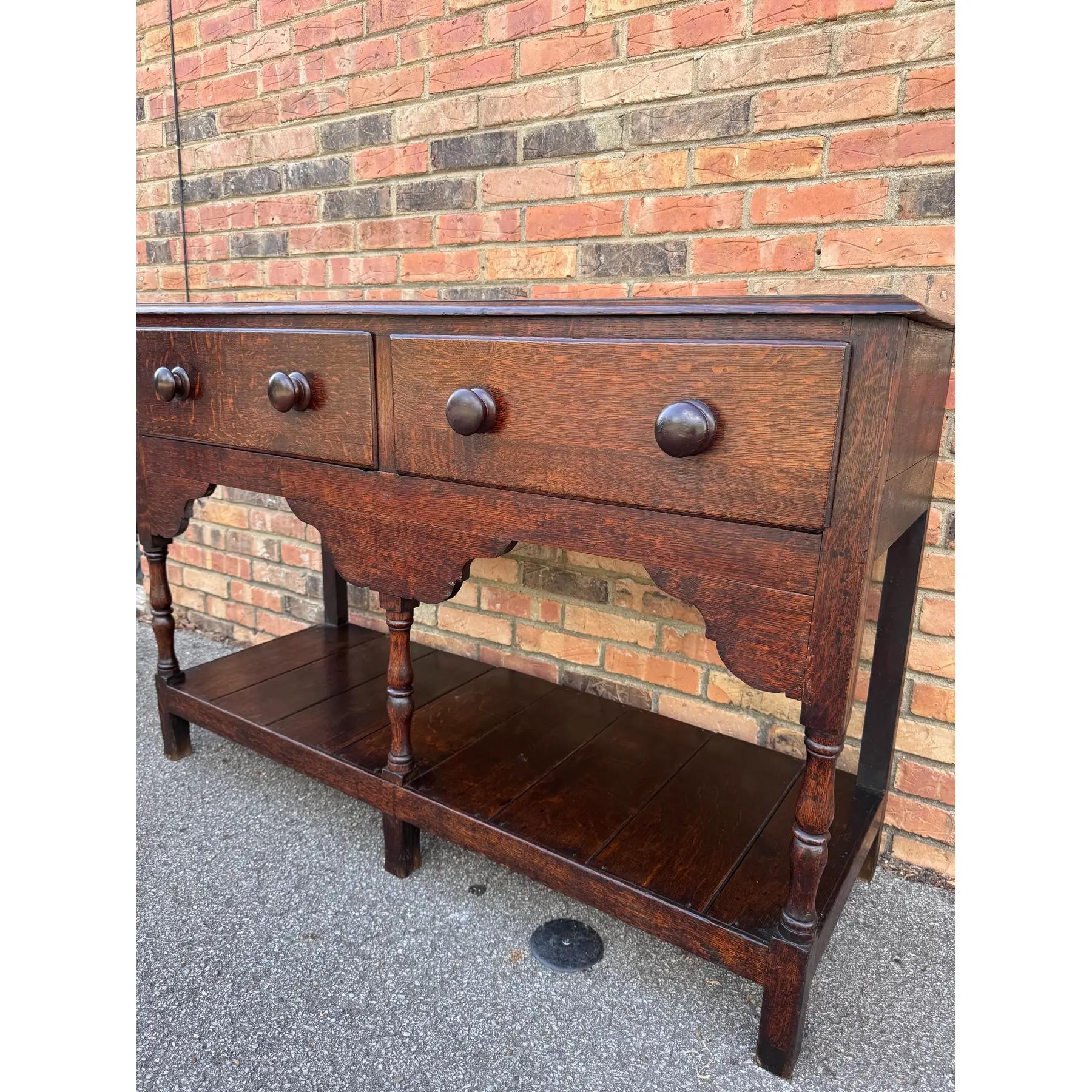 Anglais Petite base de commode anglaise du 19e siècle en vente