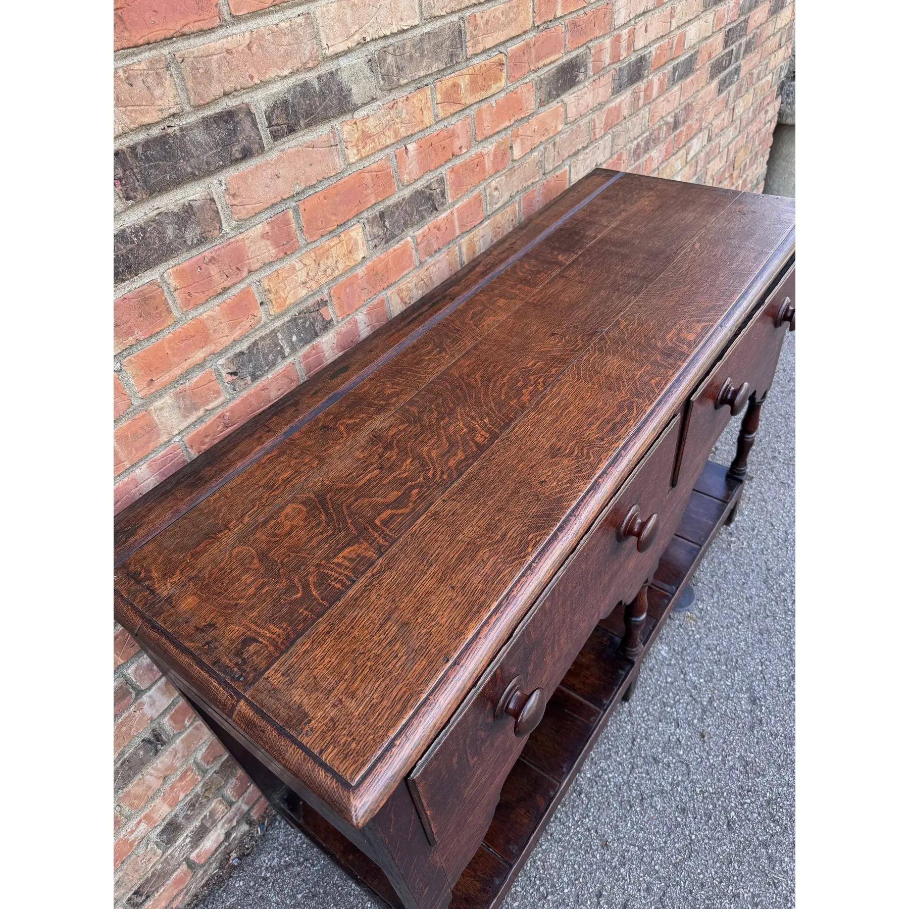 Petite base de commode anglaise du 19e siècle en vente 1
