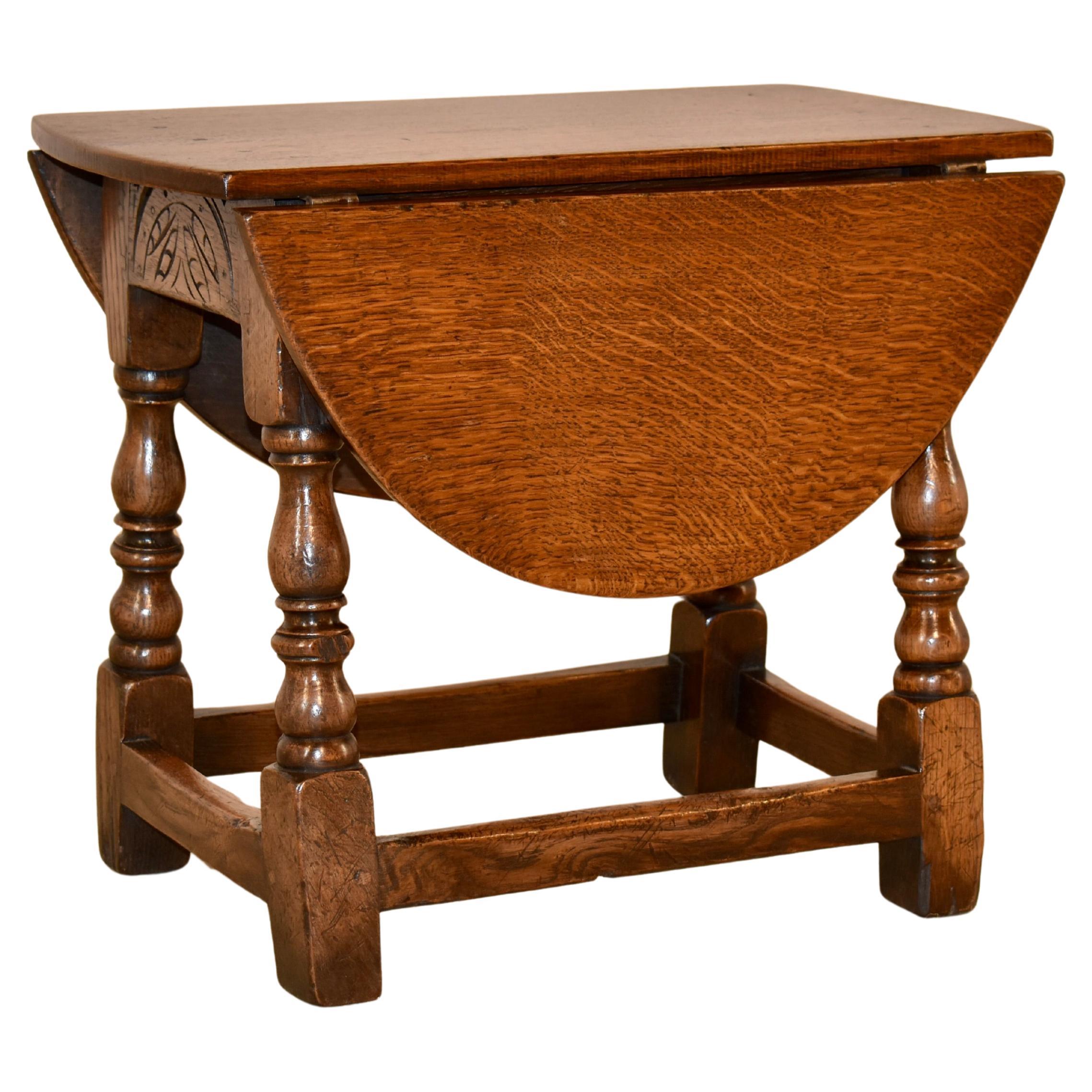 19th Century Small English Oak Drop Leaf Table For Sale