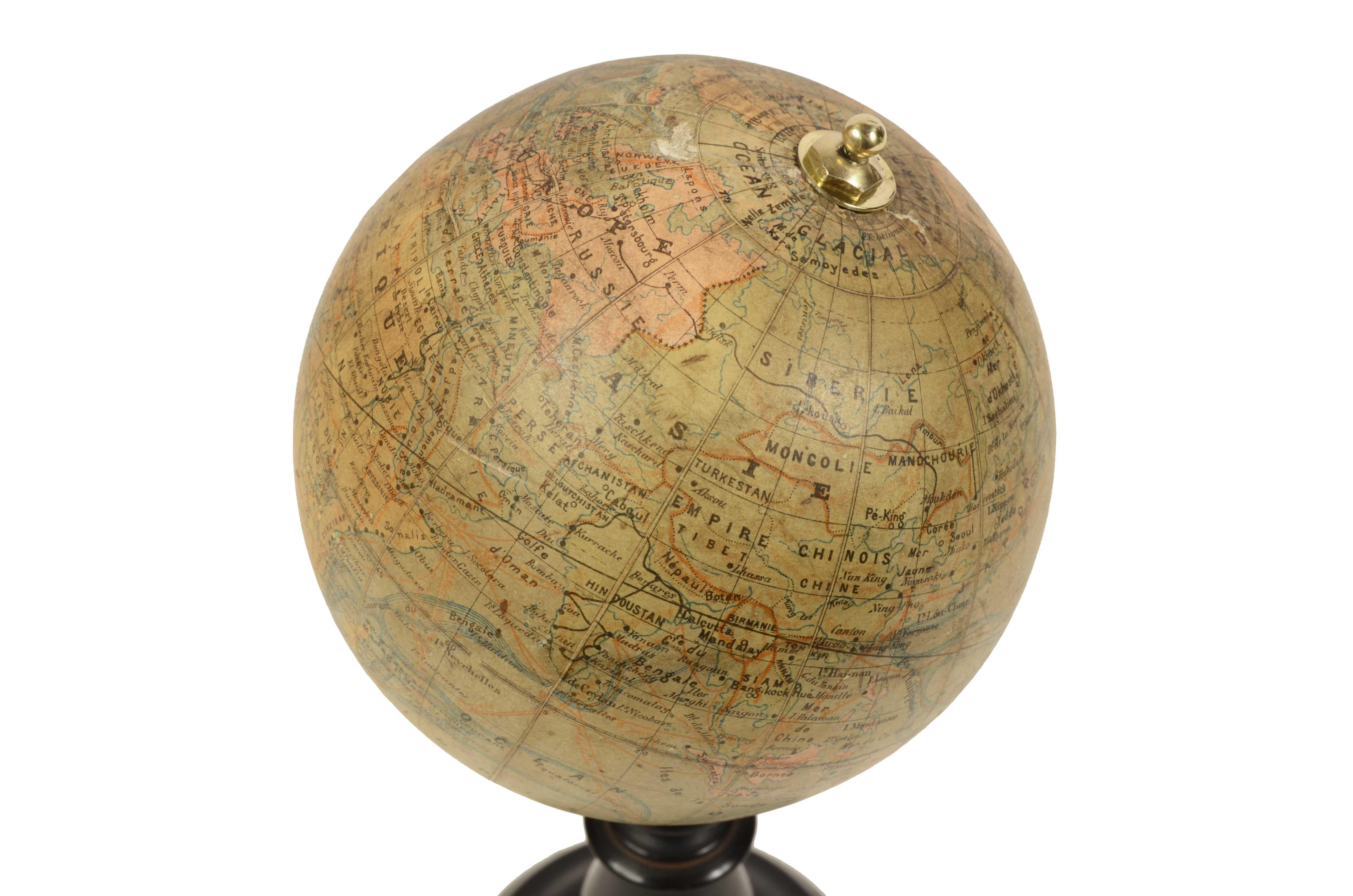 19th Century Small French Antique Terrestrial Globe Editet by J. Forest a Paris 4
