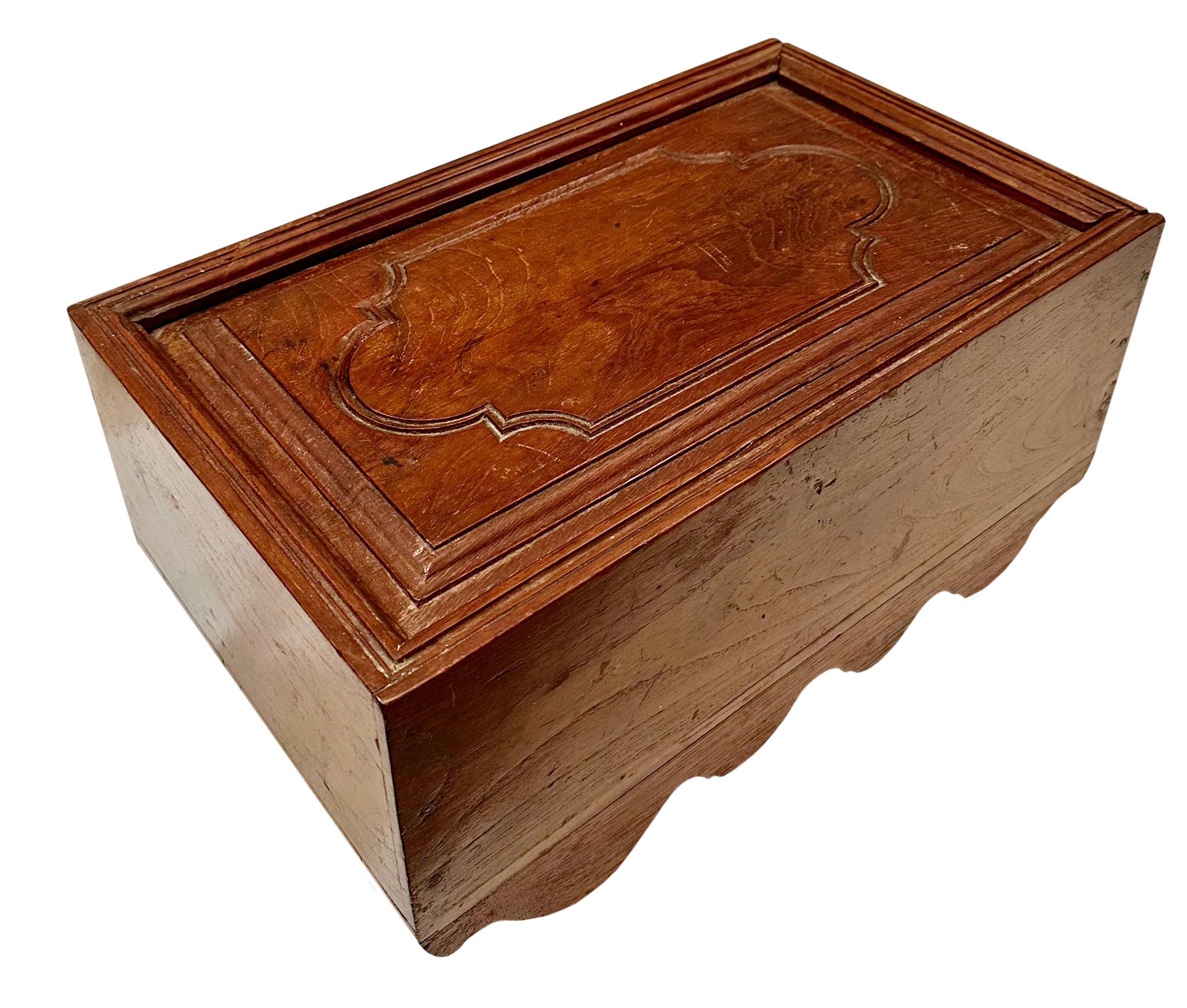 19th Century Small Indian Dowry Box For Sale 1