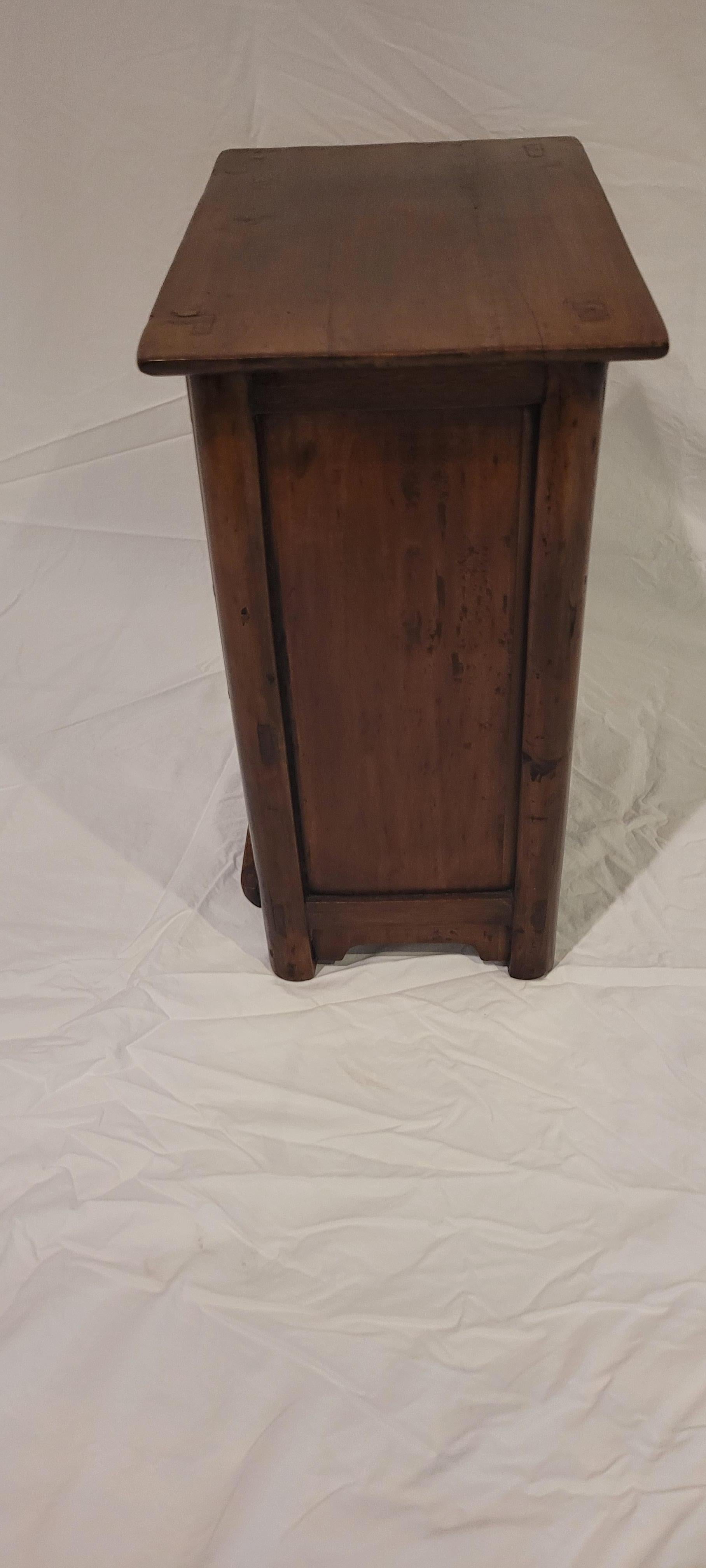 Petite armoire Kang du 19ème siècle en vente 4