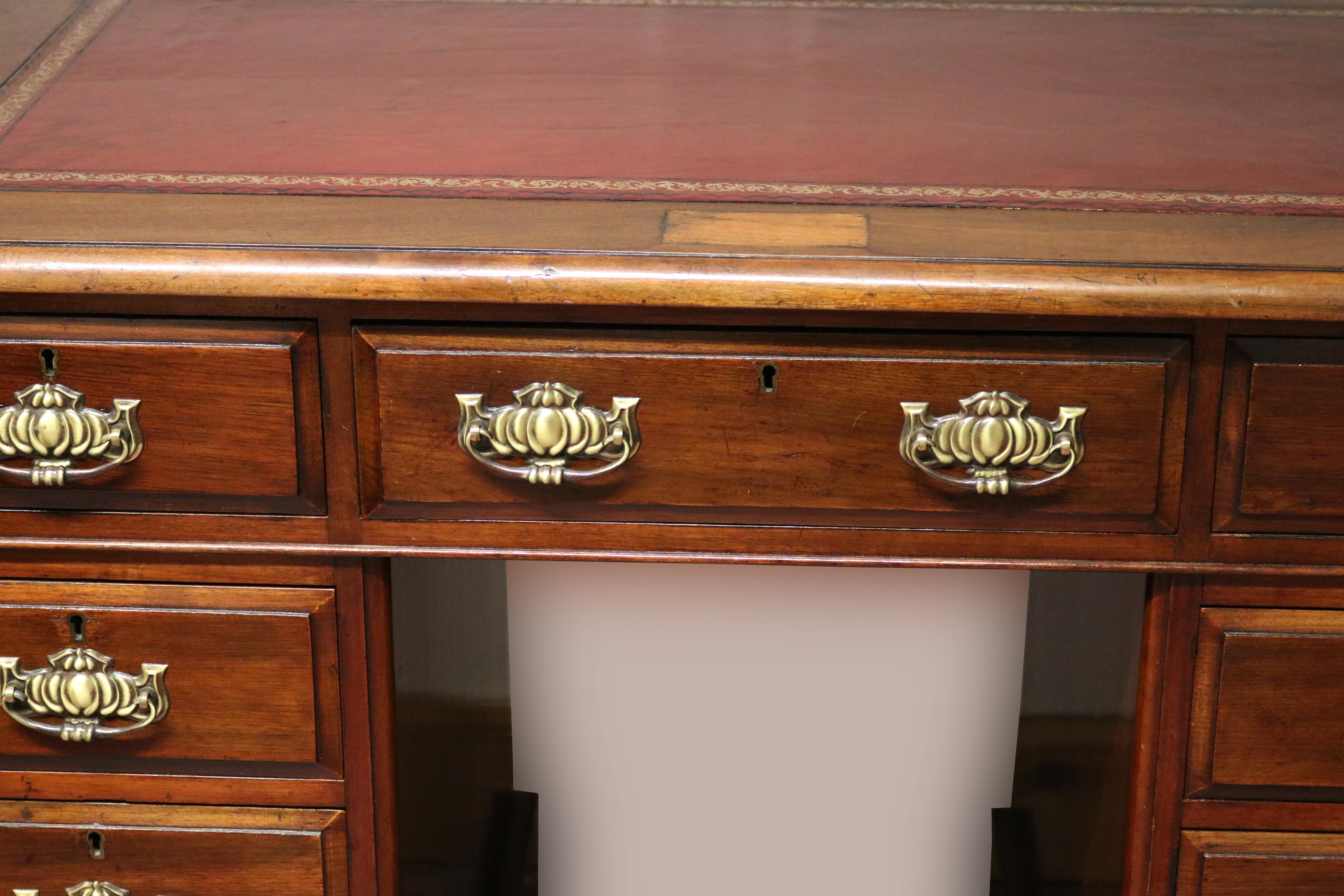 British 19th Century Small Mahogany Pedestal Desk with Red Leather Top For Sale