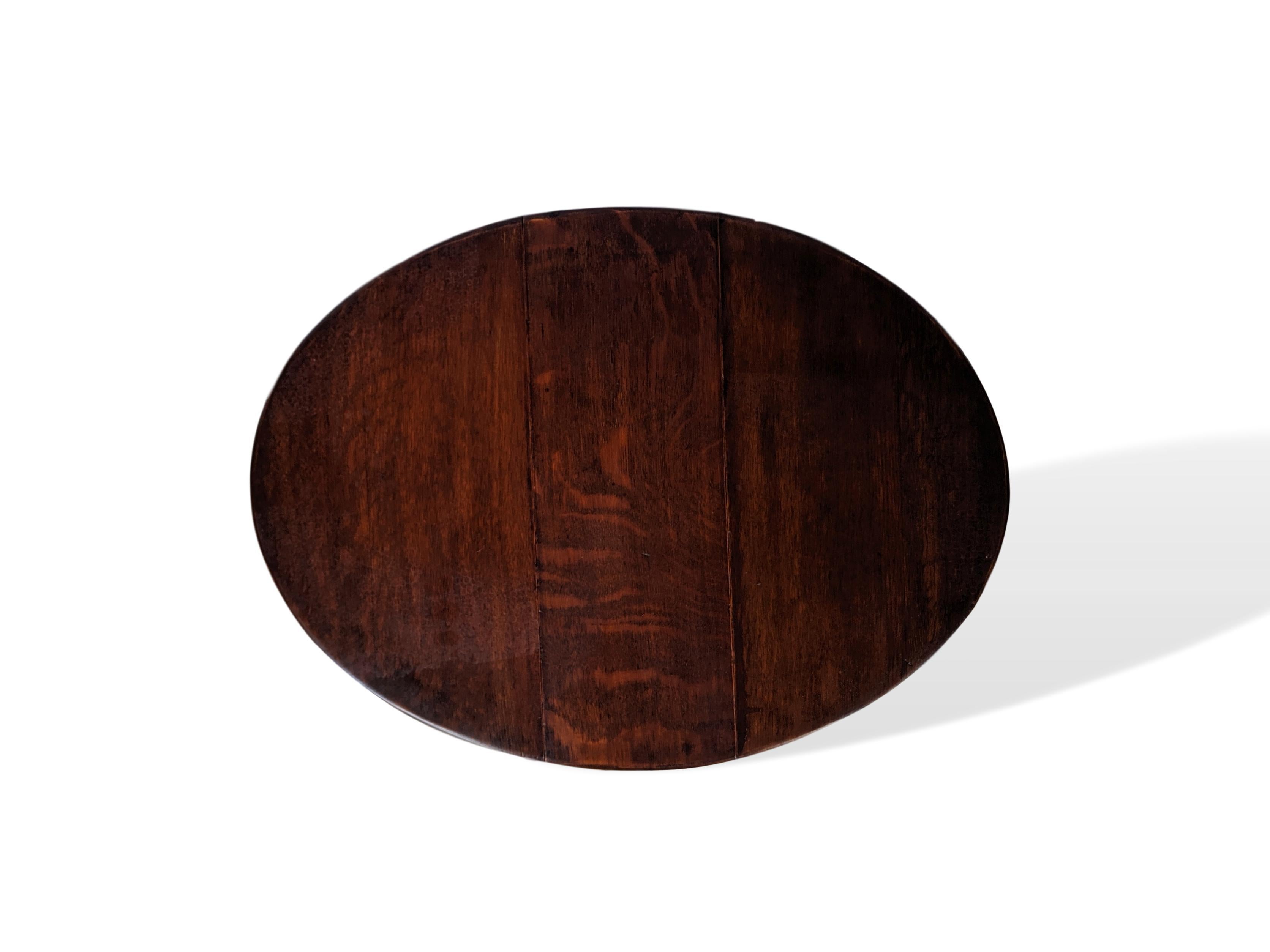 19th Century Small Oak Barley Twist Drop-Leaf Gateleg Table In Good Condition In Banner Elk, NC