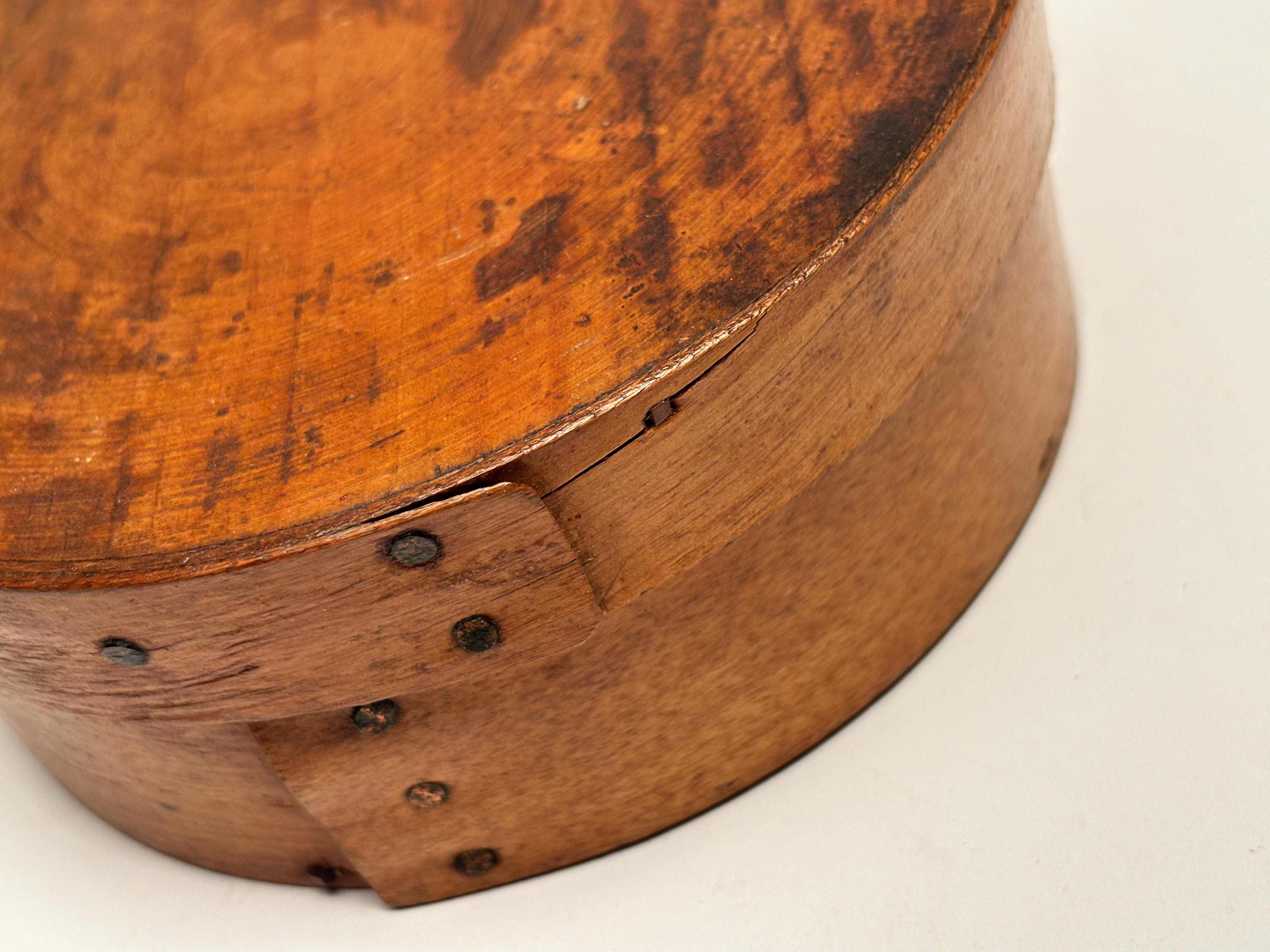 Hand-Crafted 19th Century Small Pantry Box with Original Lid For Sale