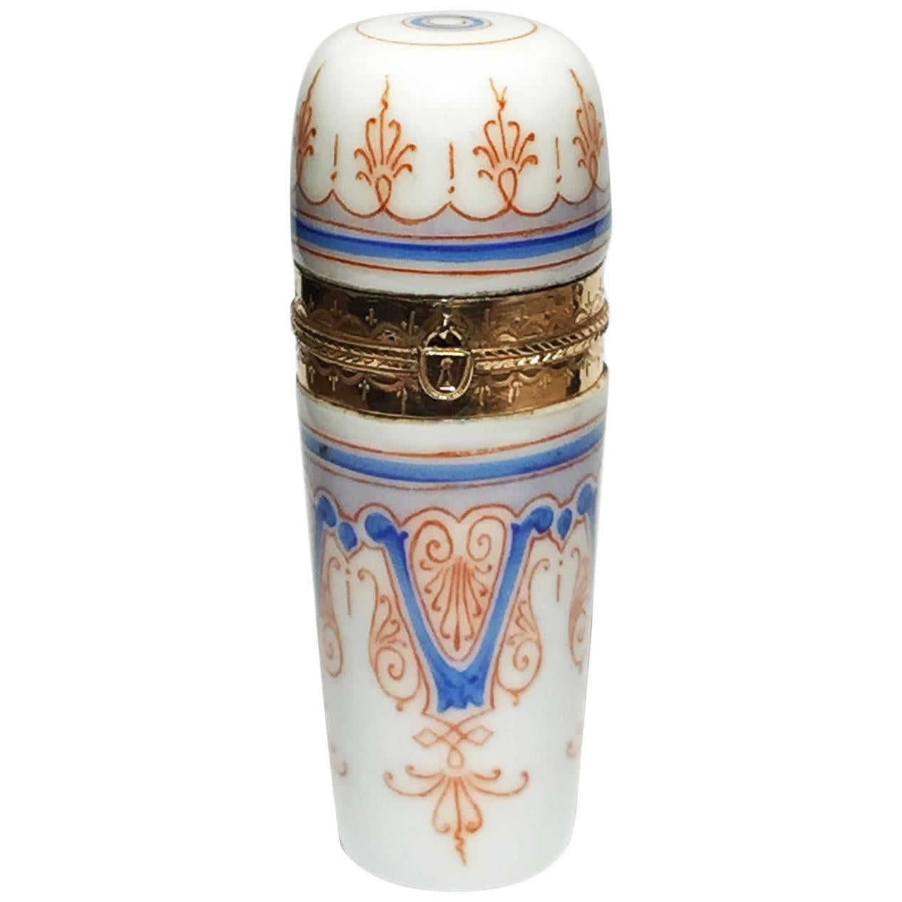 Petit flacon de parfum à parfum en porcelaine et or du 19ème siècle