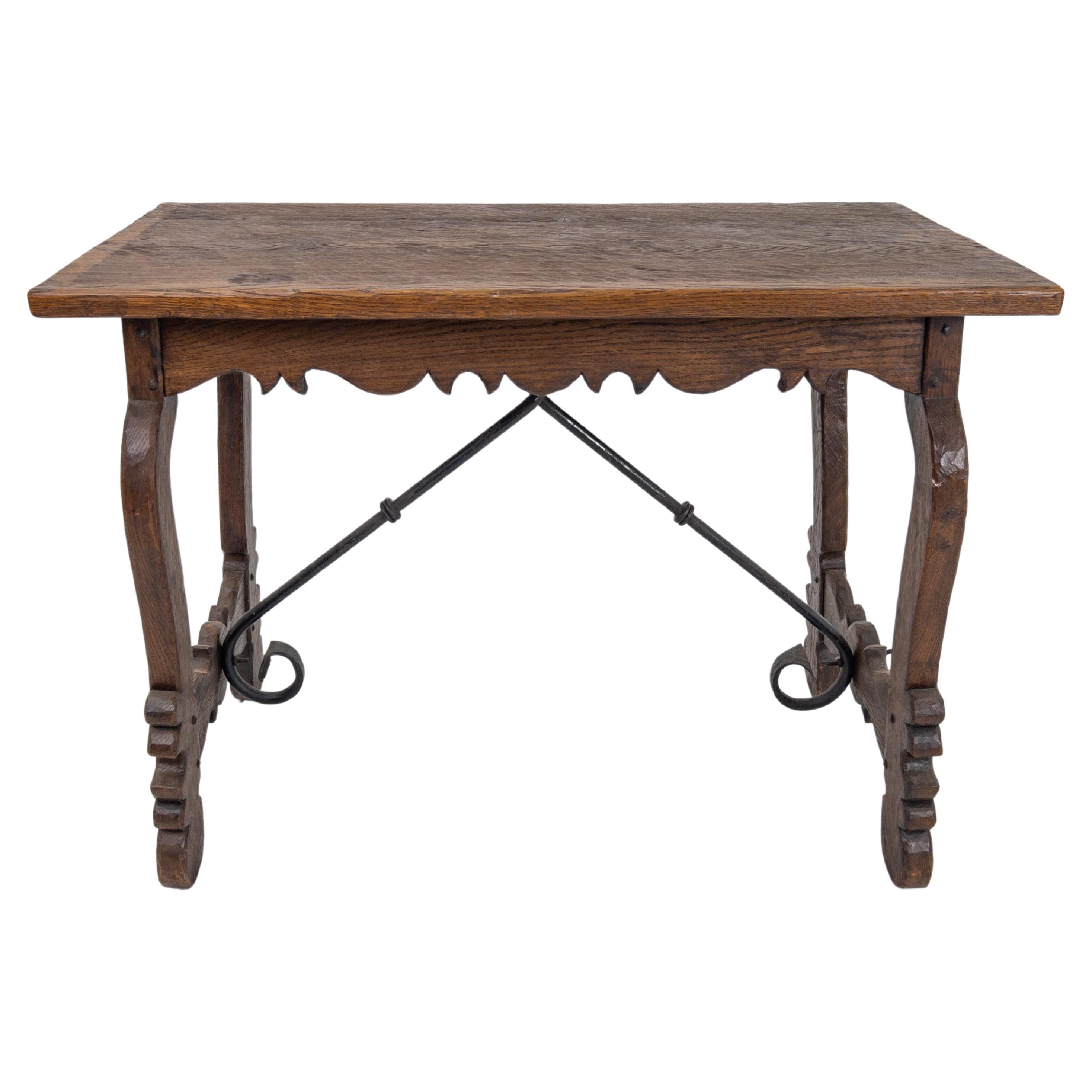Kleiner spanischer Trestle-Tisch aus dem 19. Jahrhundert
