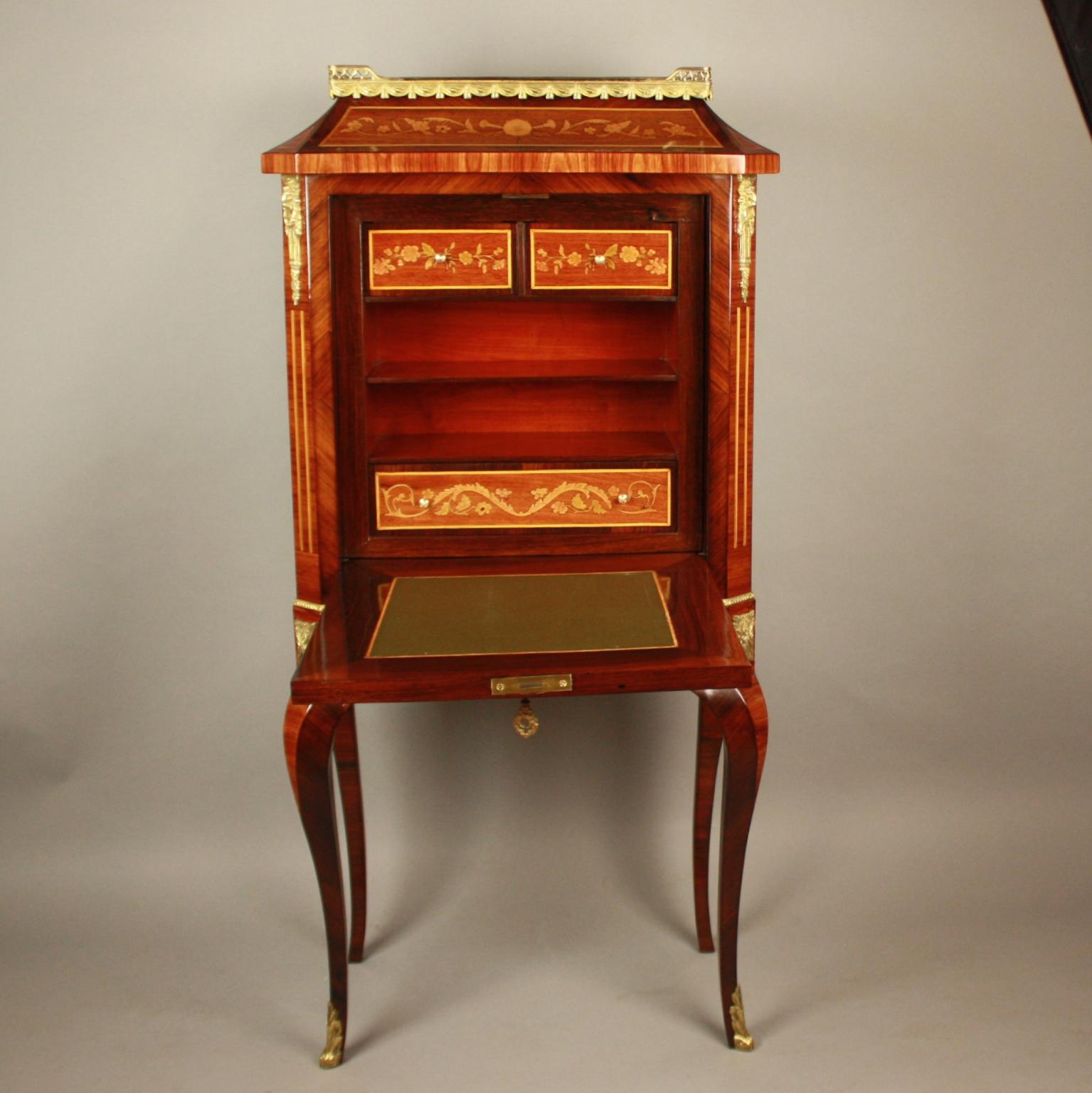 19. Jahrhundert Louis XVI Floral Intarsien-Schreibtisch oder Damen Sekretär (Napoleon III.) im Angebot