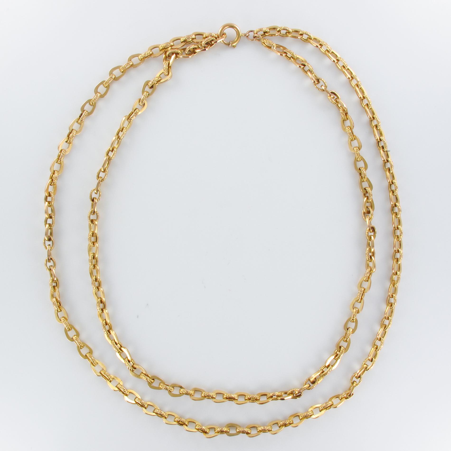 19th Century Smooth and Chiseled 18 Karat Yellow Gold Long Necklace 1