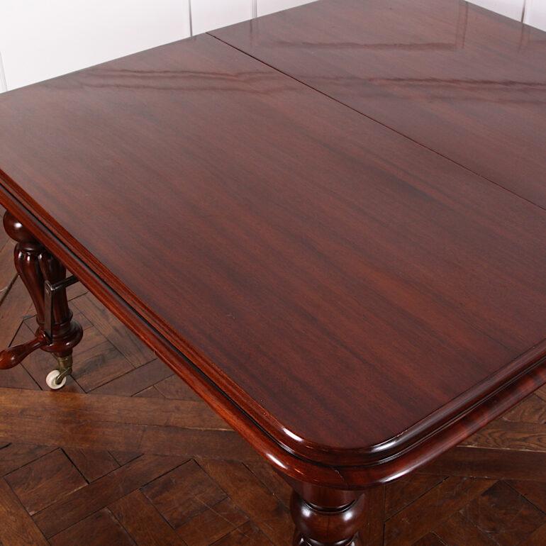 19th Century Solid Mahogany English Victorian Extending Dining Banquet Table 1