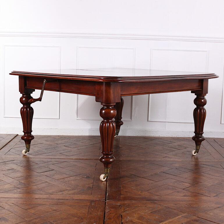 19th Century Solid Mahogany English Victorian Extending Dining Banquet Table 2
