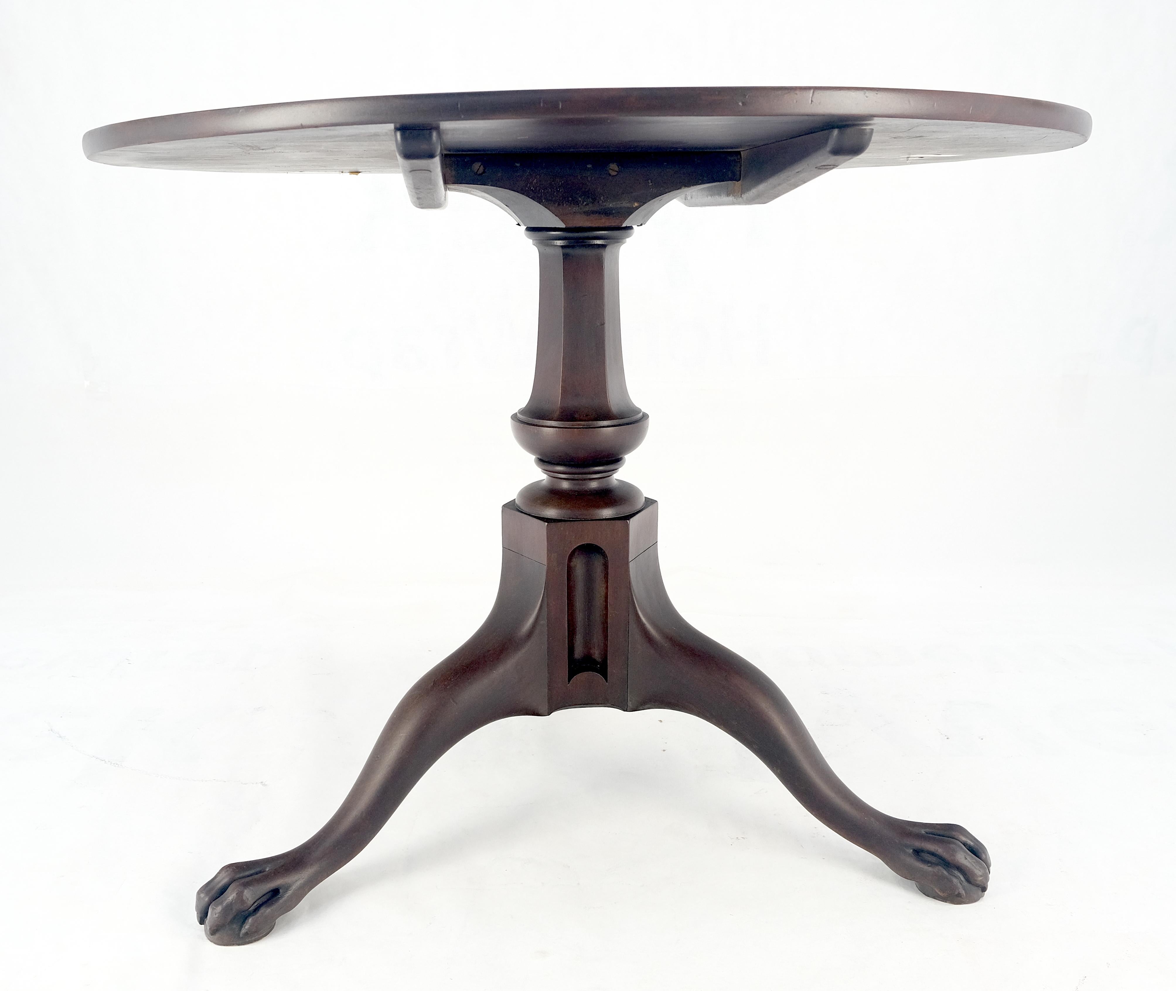19. Jahrhundert Massiv Mahagoni Tilt Top Claw Feet Lampe Seite Mitte Frühstückstisch (amerikanisch) im Angebot