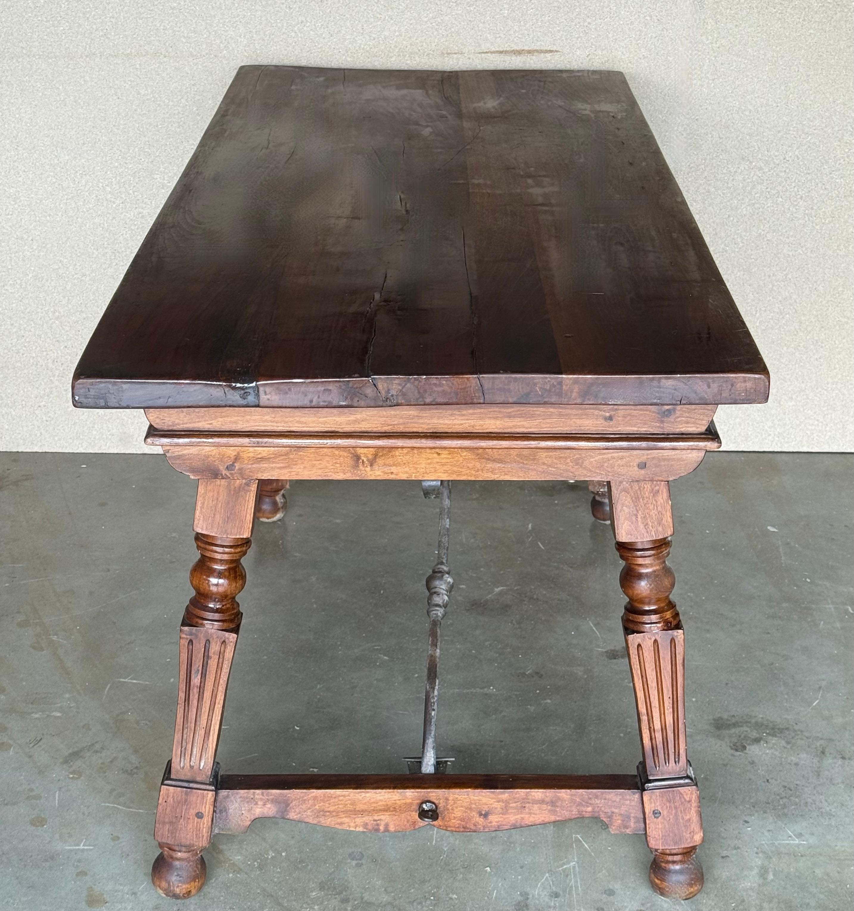 19th Century Solid Oak Baroque Fluted Legs Desk Writing Table or Console en vente 5