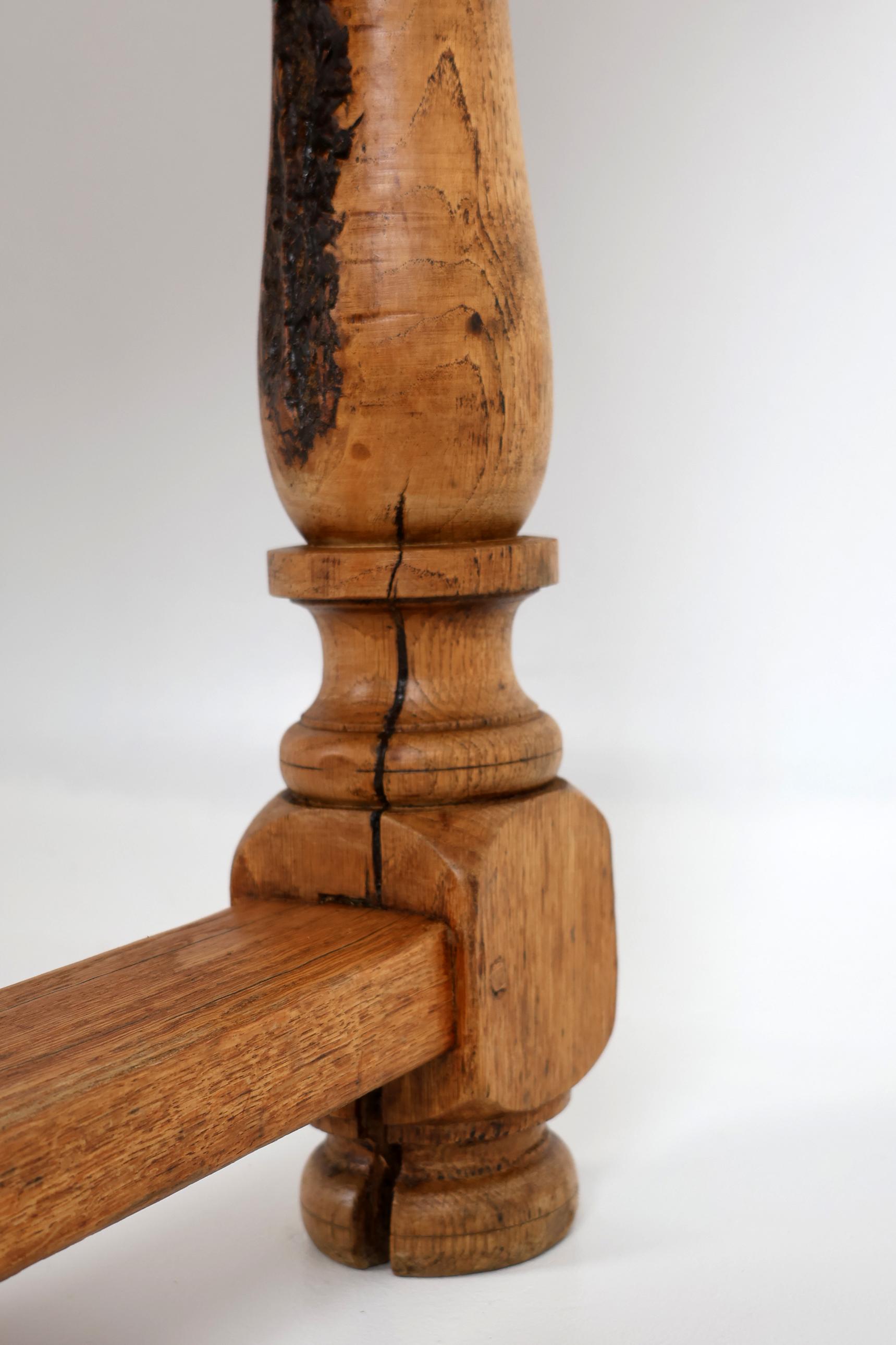 Table de salle à manger en Oak Oak massif du 19ème siècle avec une belle Patina en vente 9