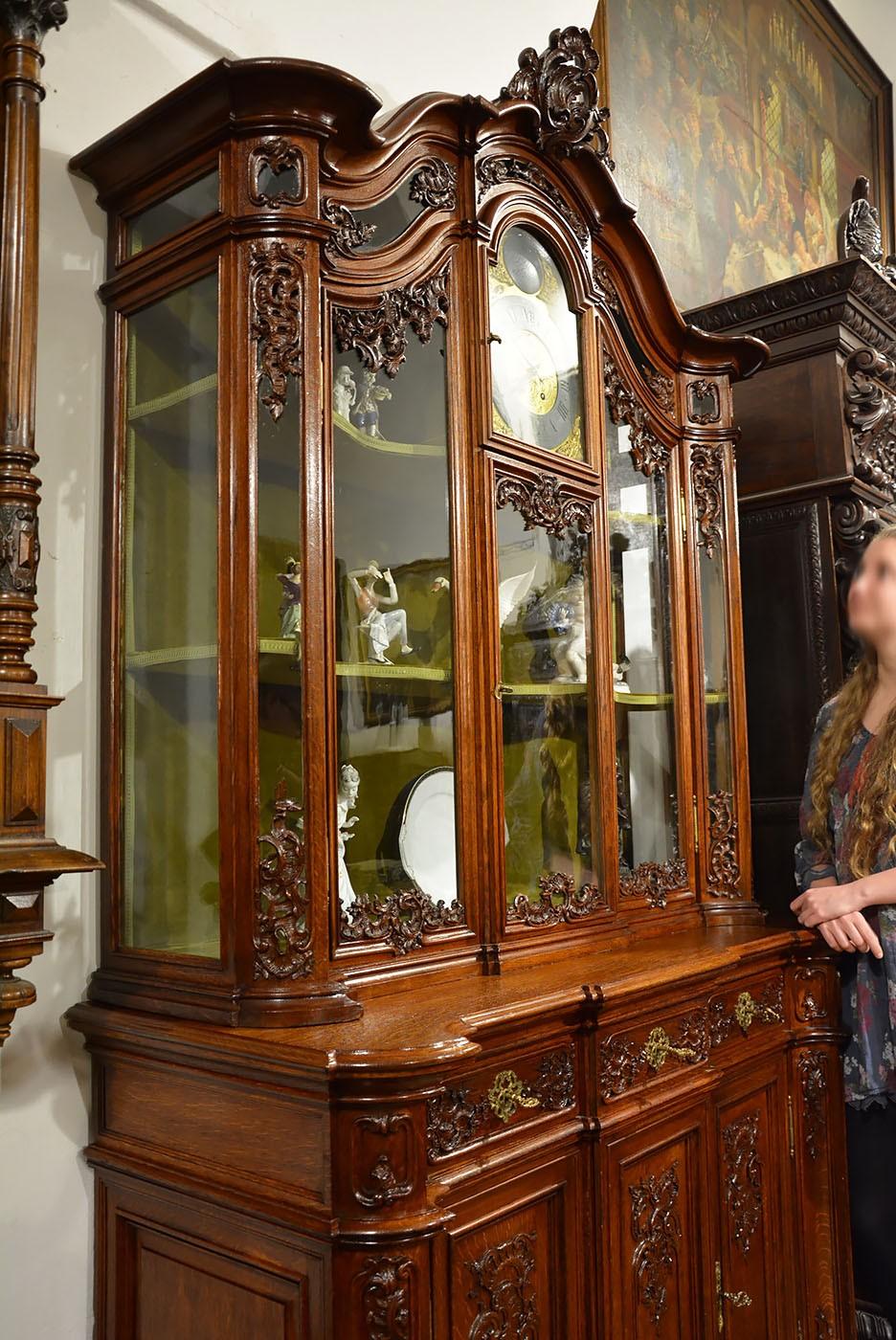 19th Century Solid Oak Rococo Style Cupboard with H Bury A Paris Clock For Sale 12