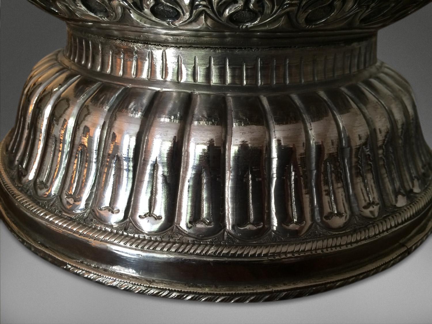 Repoussé 19th Century Solid Silver Indochinese Jar-Shaped Vase For Sale