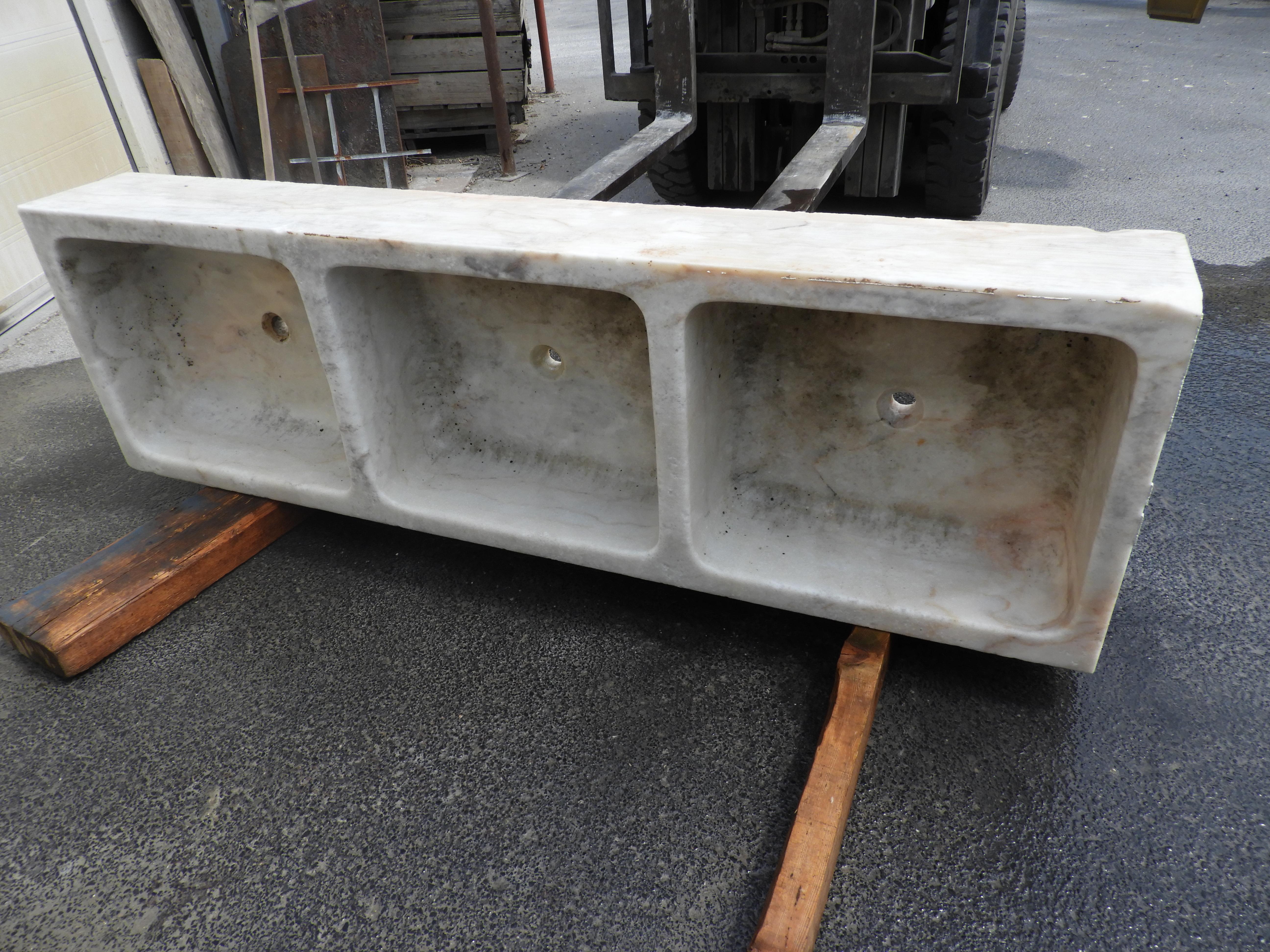 19th century Spanish marble sink in three compartments, white marble with a little grey and pink.