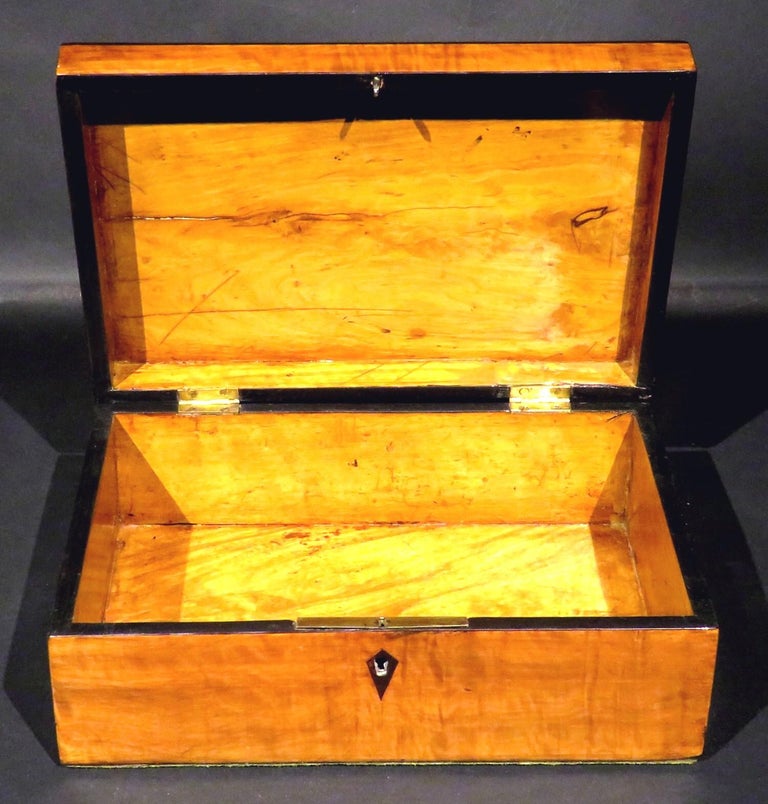 19th Century Sorrento Marquetry Jewellery Box / Trinket Box, Italy