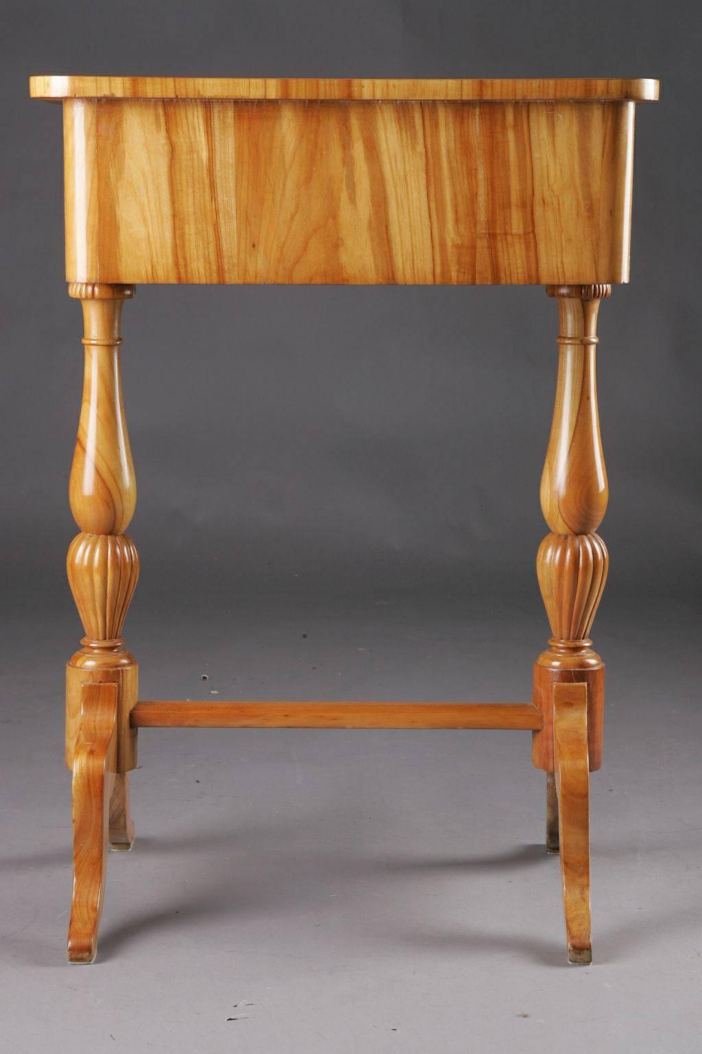 19th Century South German/West German Biedermeier Sewing Table In Good Condition For Sale In Berlin, DE