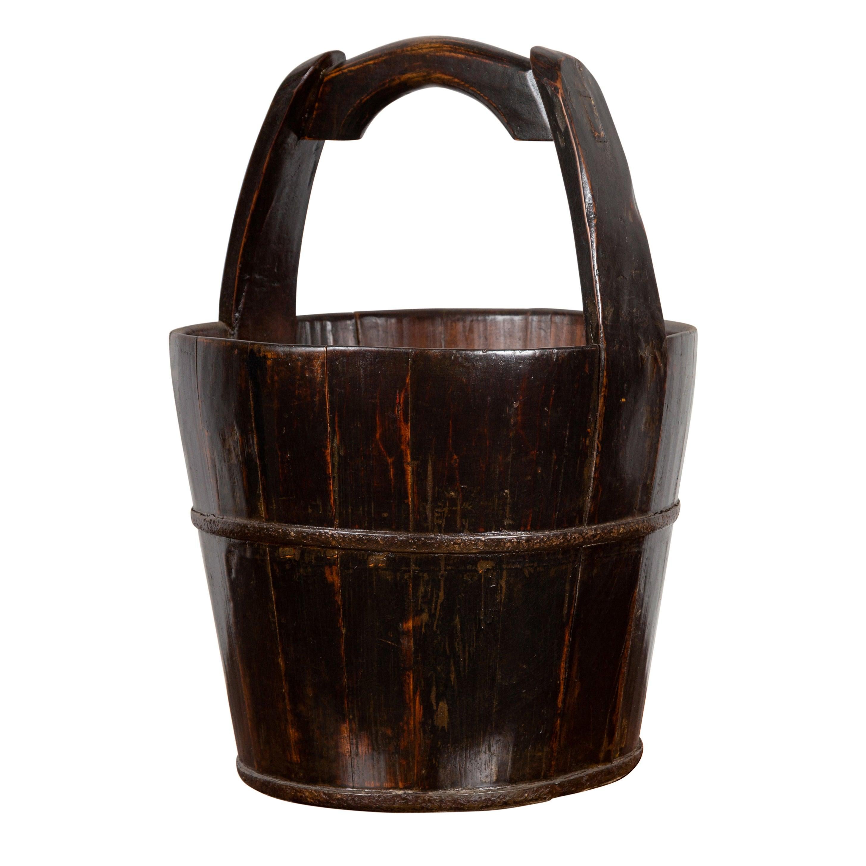 19th Century Southern Chinese Wooden Bucket with Large Handle and Metal Accents