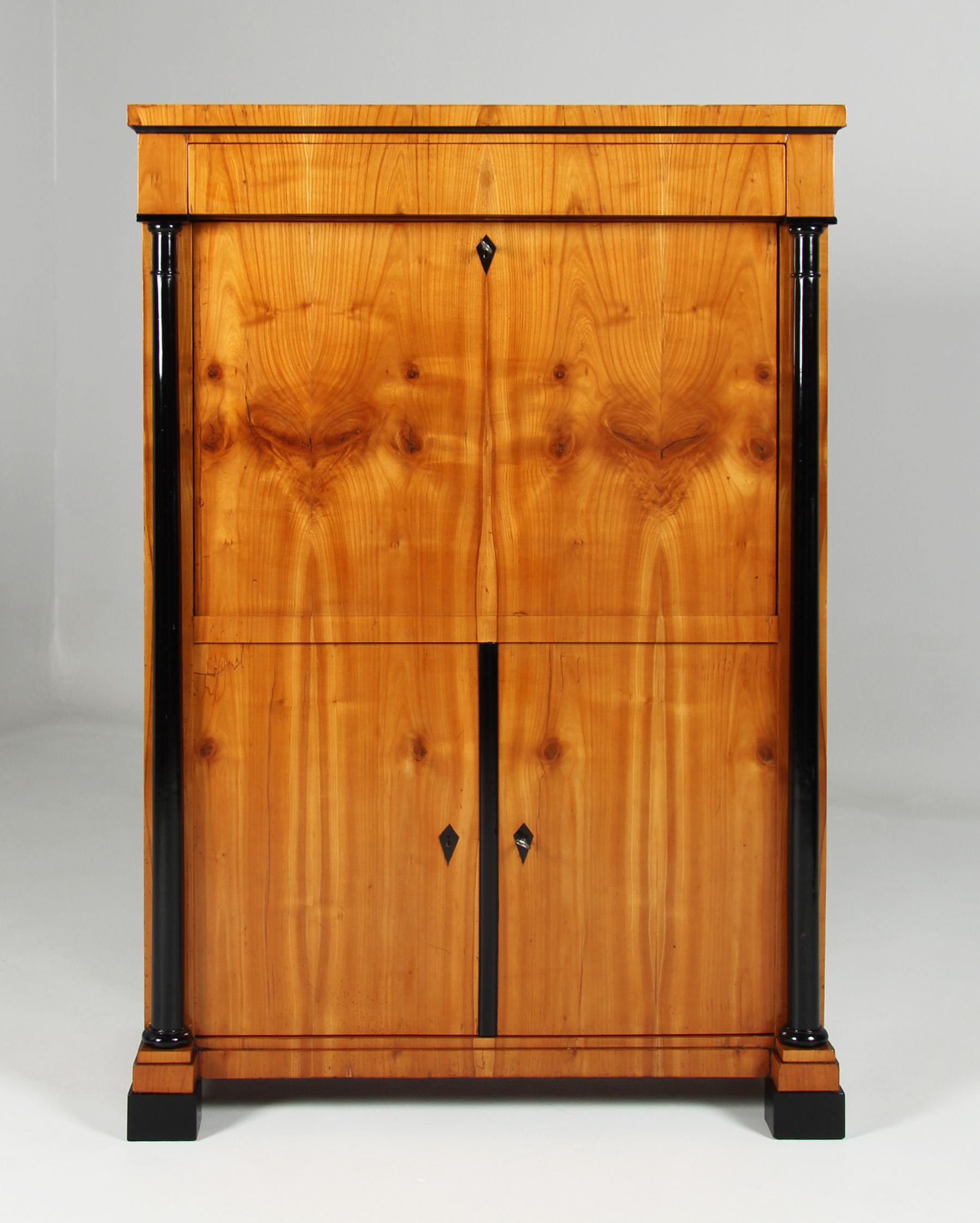 19th Century Southern German Secretaire, Cherry, Biedermeier circa 1830 For Sale 8