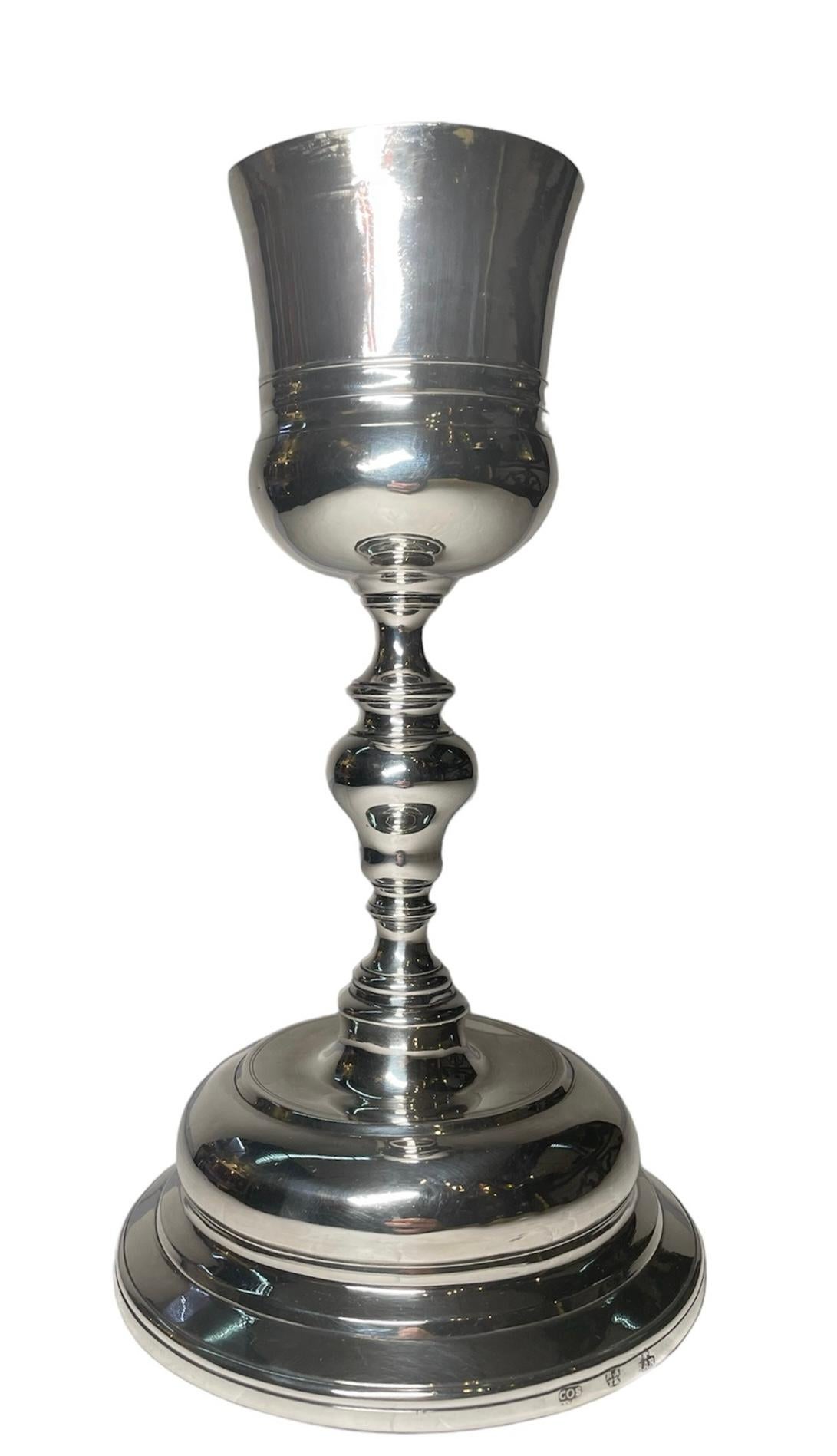 19th Century Spaniard Silver Chalice In Good Condition For Sale In Guaynabo, PR