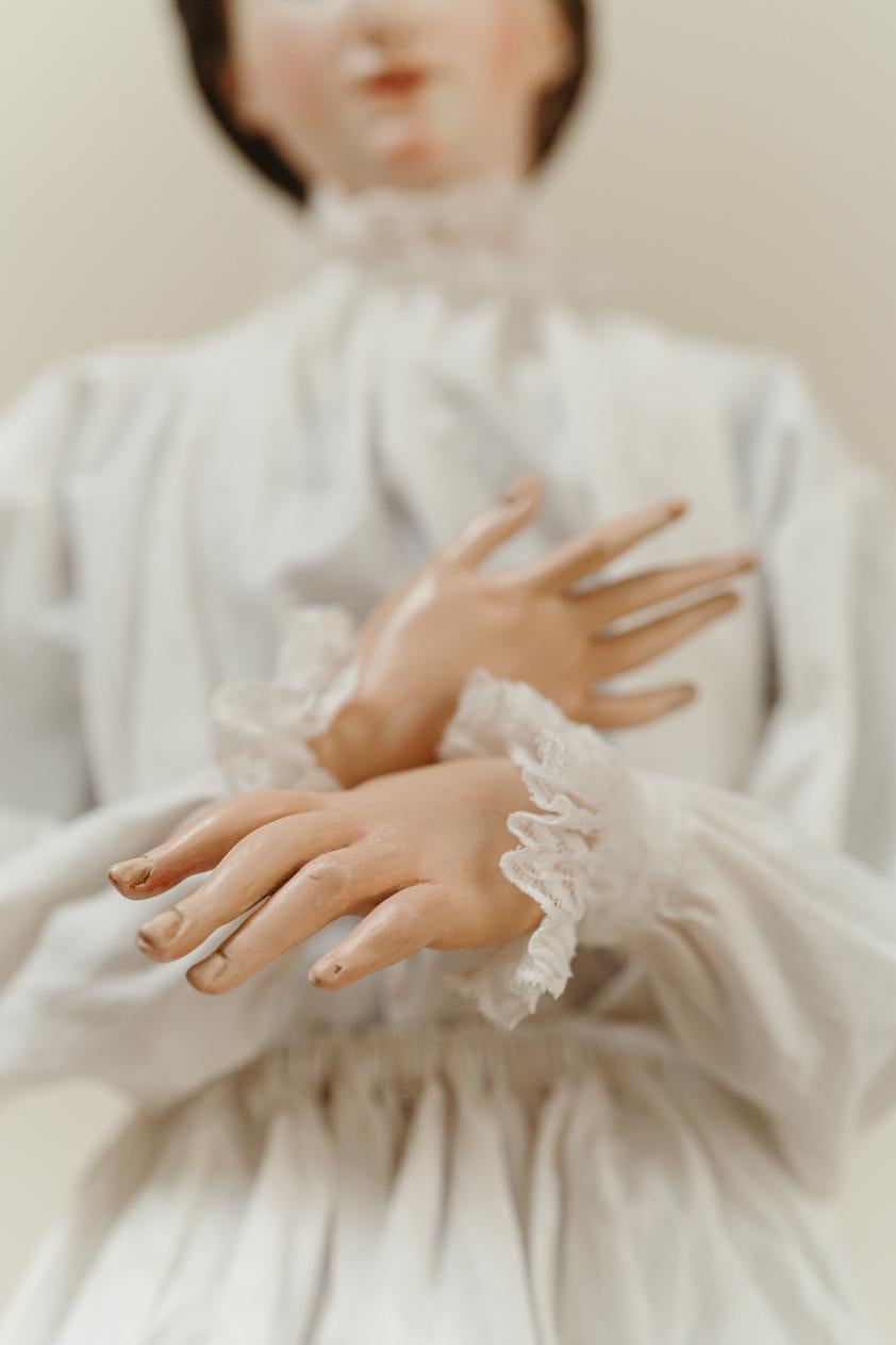 Tissu Figurine santos espagnole du 19e siècle  en vente