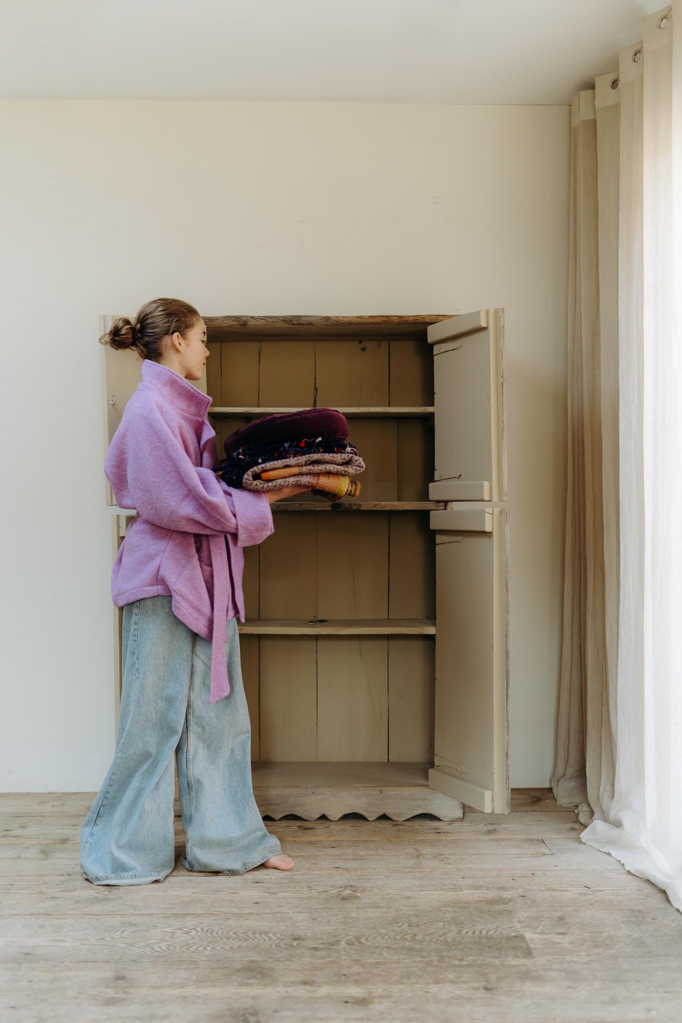Chestnut 19th century Spanish 4doors cabinet ... For Sale