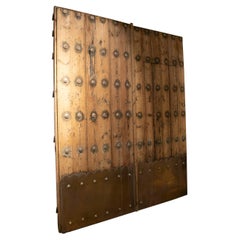 Puerta Principal de Cortijo Andaluz del Siglo XIX con Bronce Original