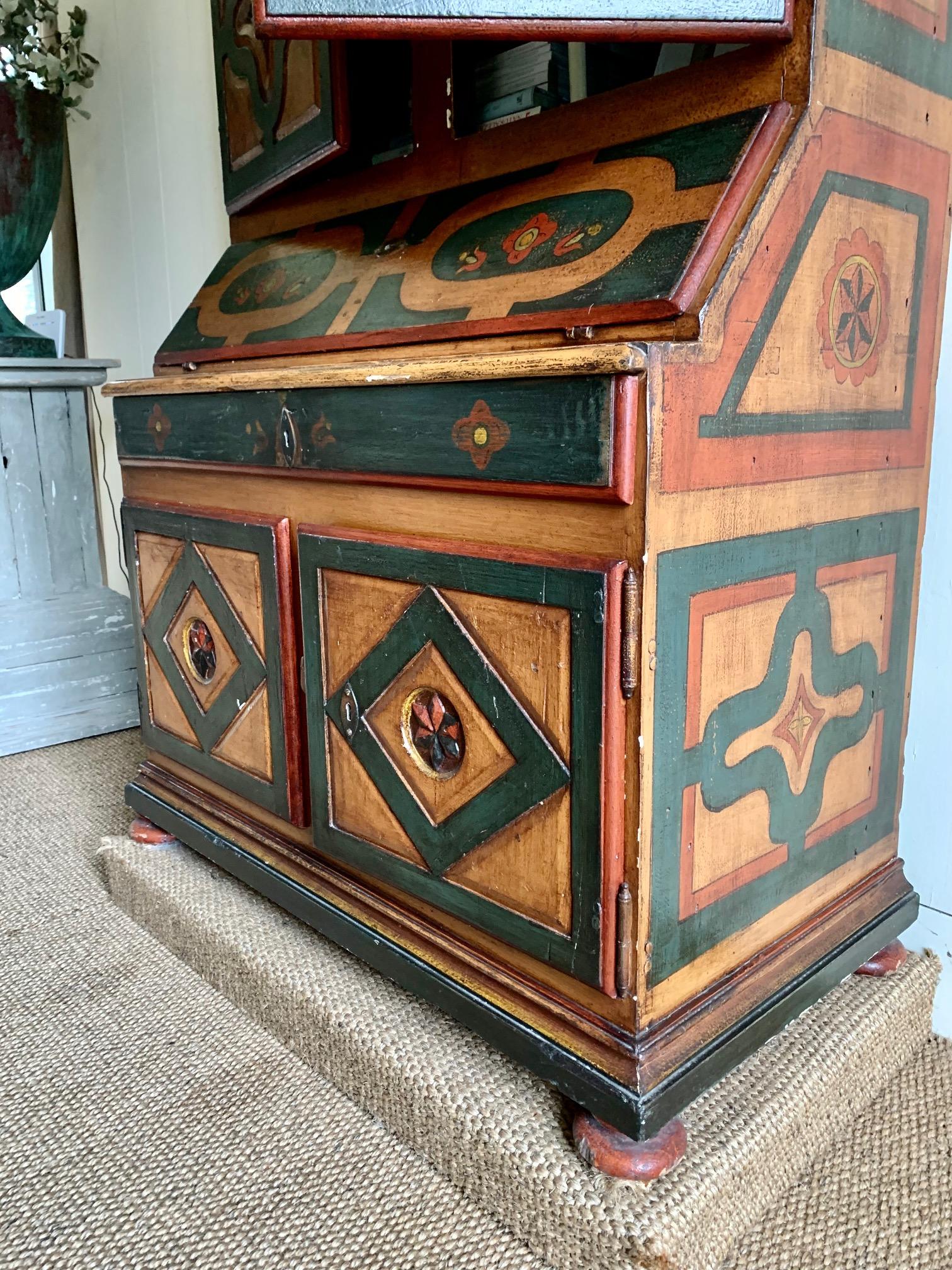 19th Century Spanish Aragonese Bookcase Cupboard, Carved Polychrome Pine Wood For Sale 6