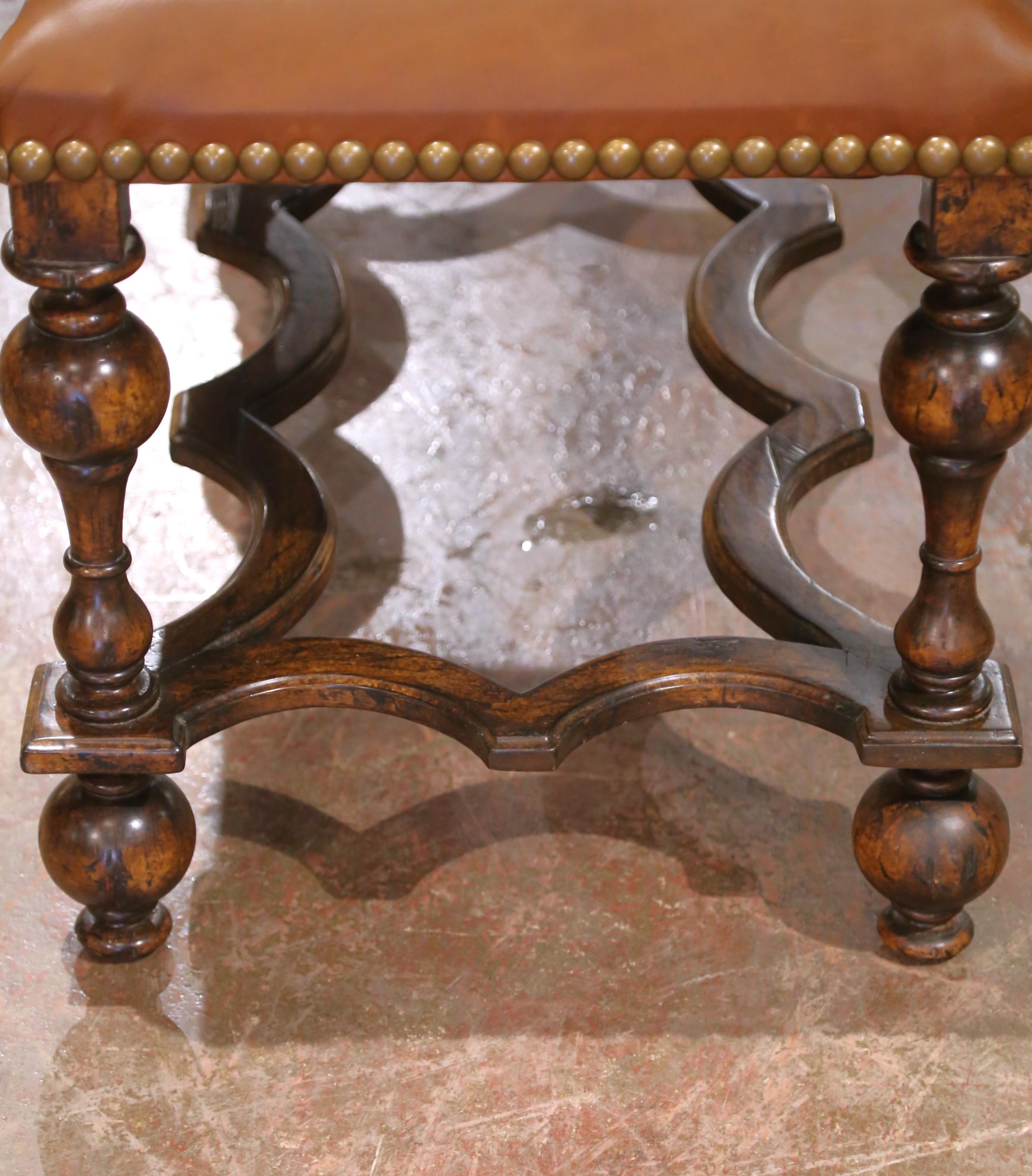 19th Century Spanish Baroque Carved Walnut Bench with New Leather Upholstery For Sale 1