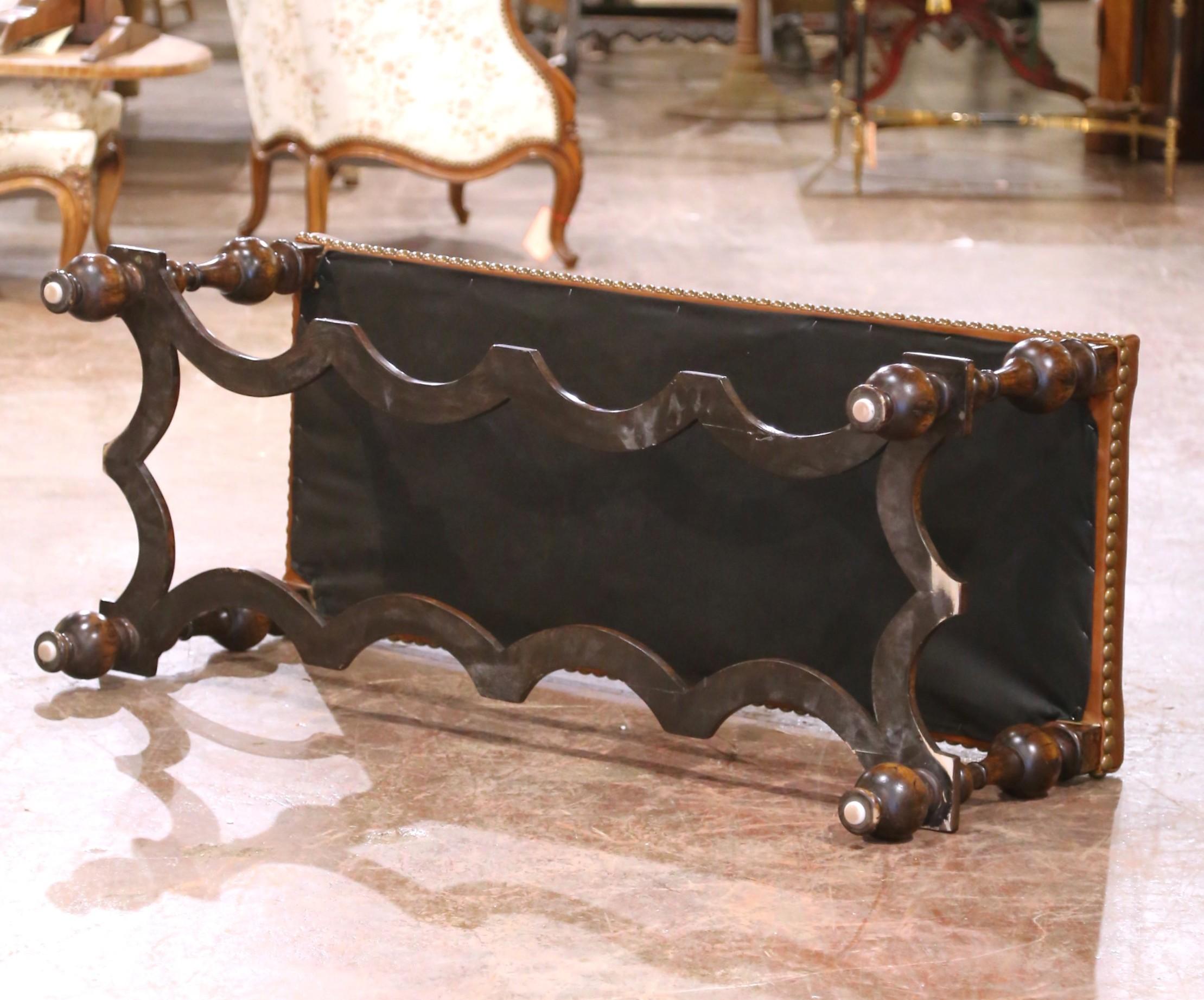 19th Century Spanish Baroque Carved Walnut Bench with New Leather Upholstery For Sale 3