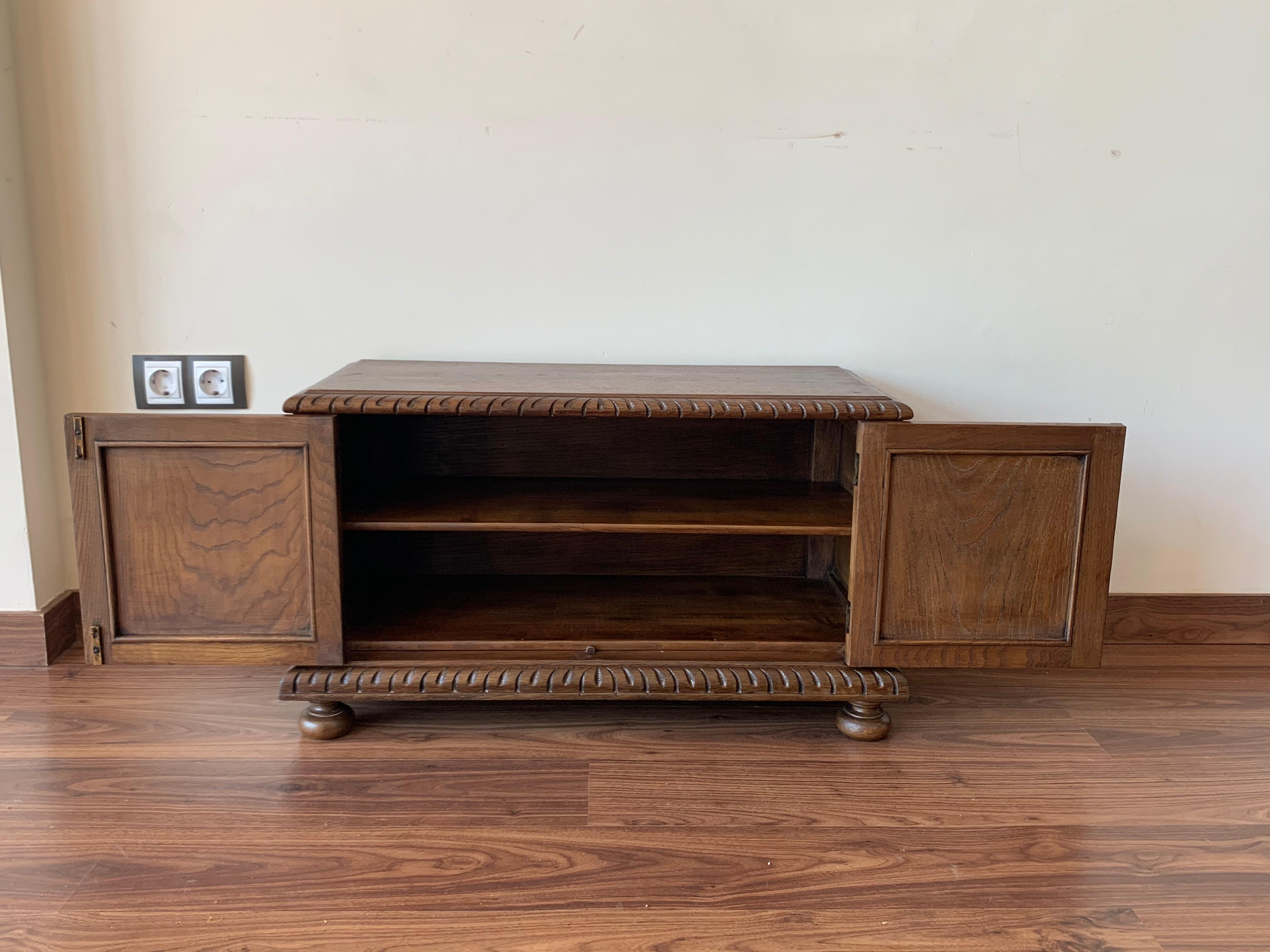 19th Century Spanish Baroque Hand Carved Chest Trunk For Sale 2