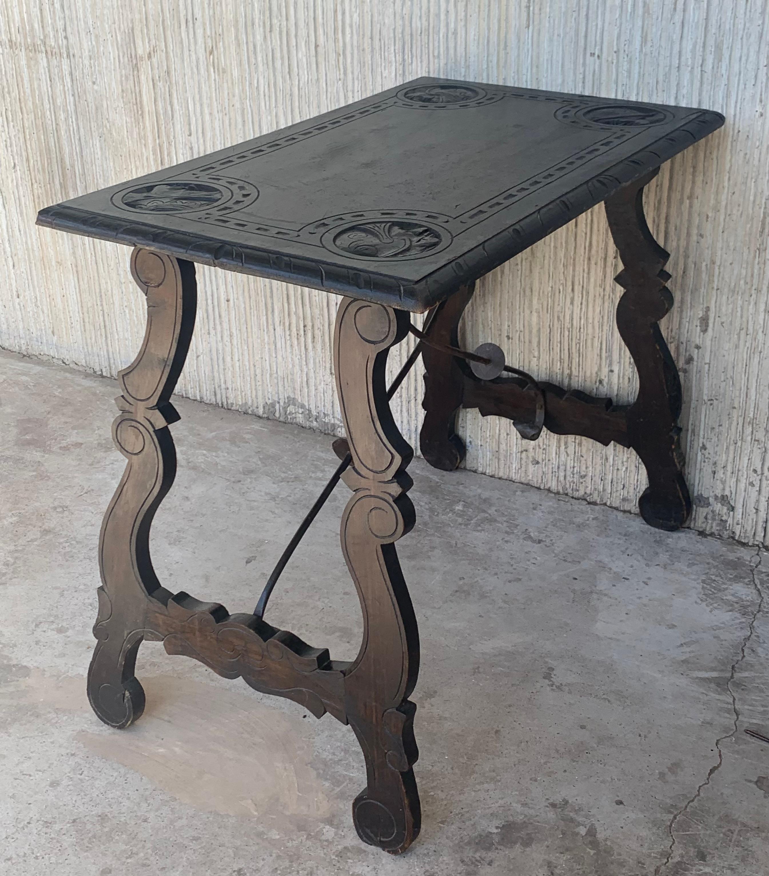 19th Century Spanish Baroque Side Table with Carved Top & Legs & Iron Stretchers For Sale 1