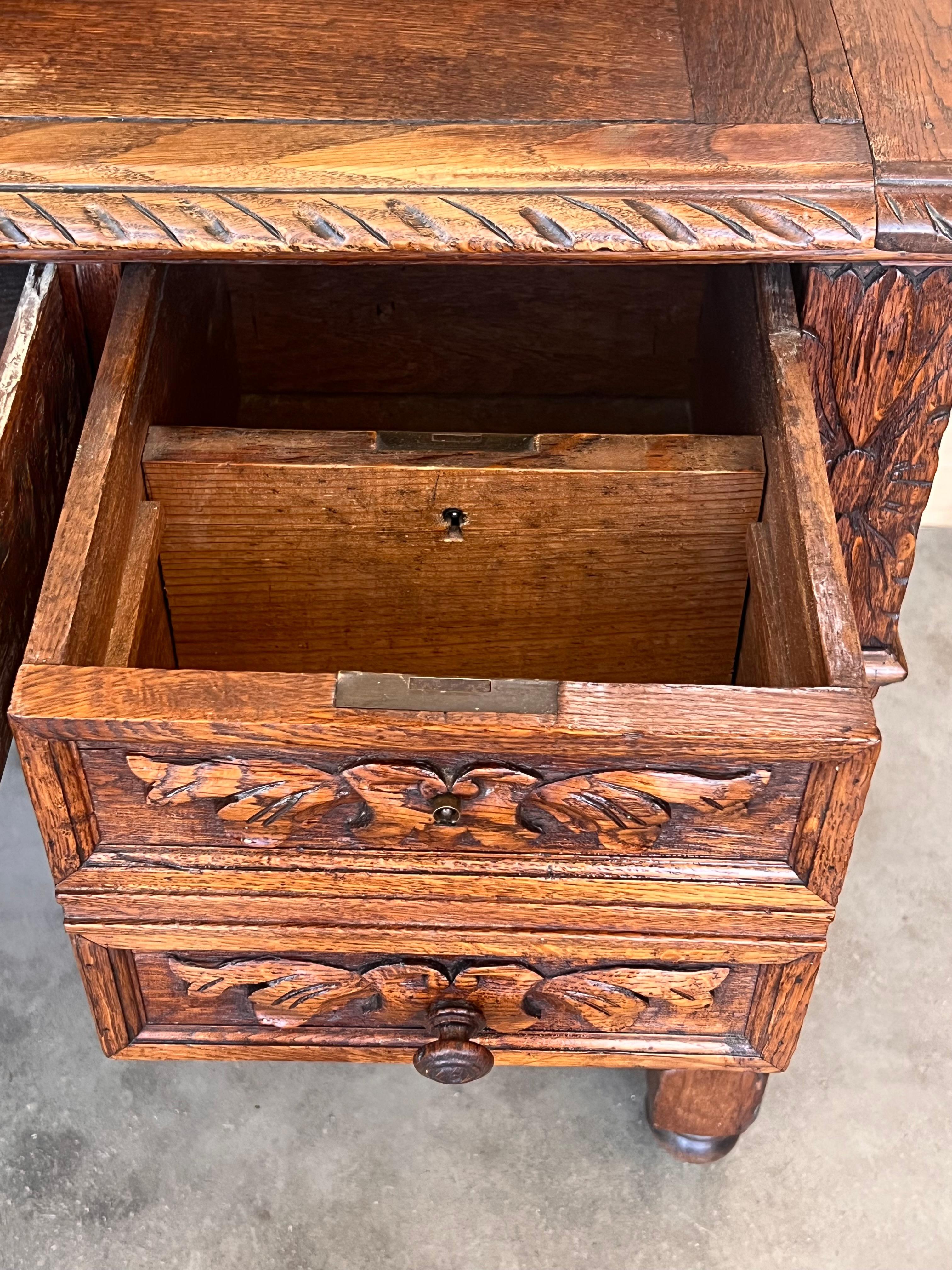 19. Jahrhundert Spanisch Barock Stil Eiche Bibliothek Tisch oder Schreibtisch im Angebot 7