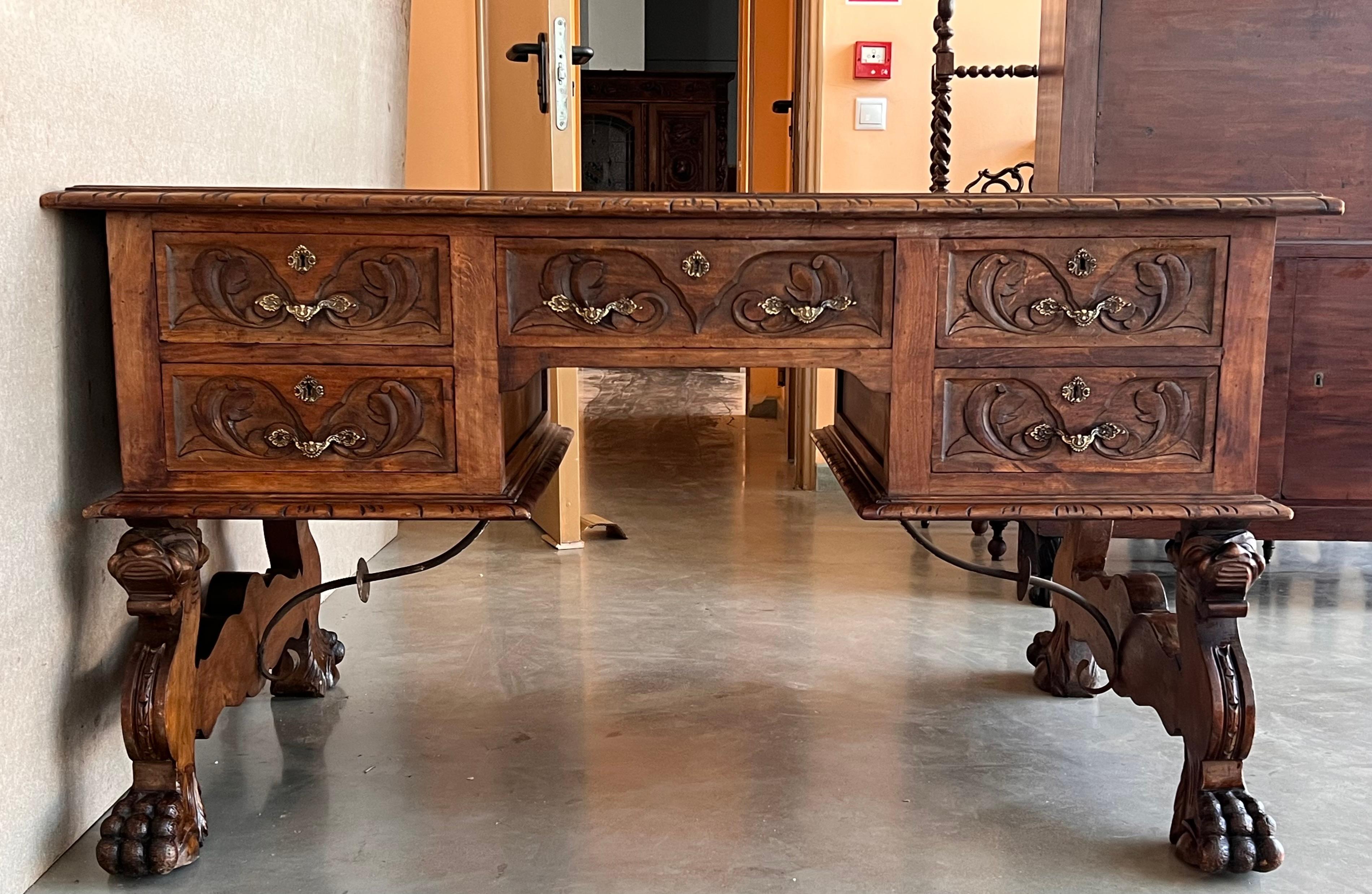 19th Century Spanish Baroque Style Oak Library Table or Desk 1