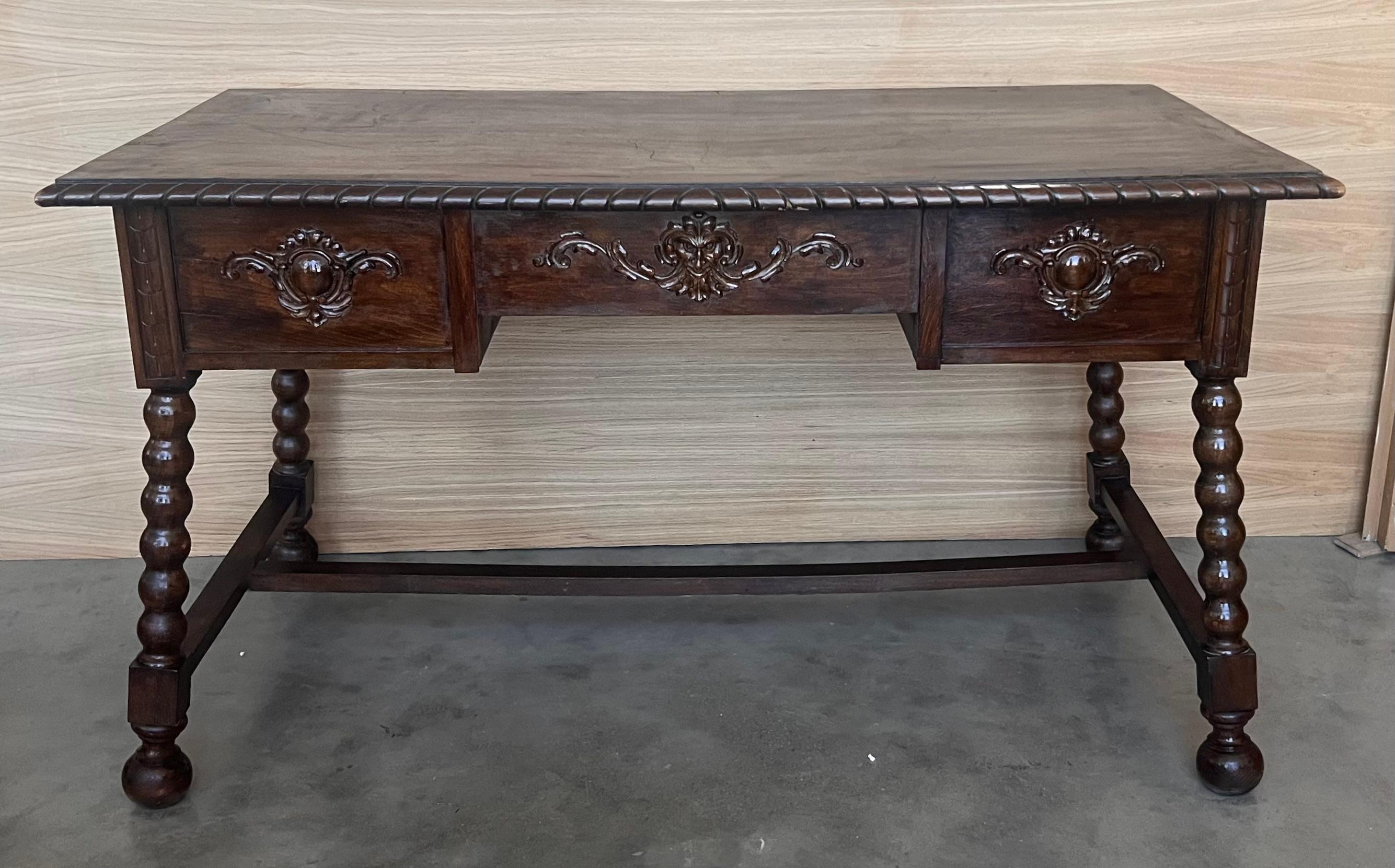 19. Jahrhundert Spanisch Barock Stil Eiche Bibliothek Tisch oder Schreibtisch (Renaissance) im Angebot