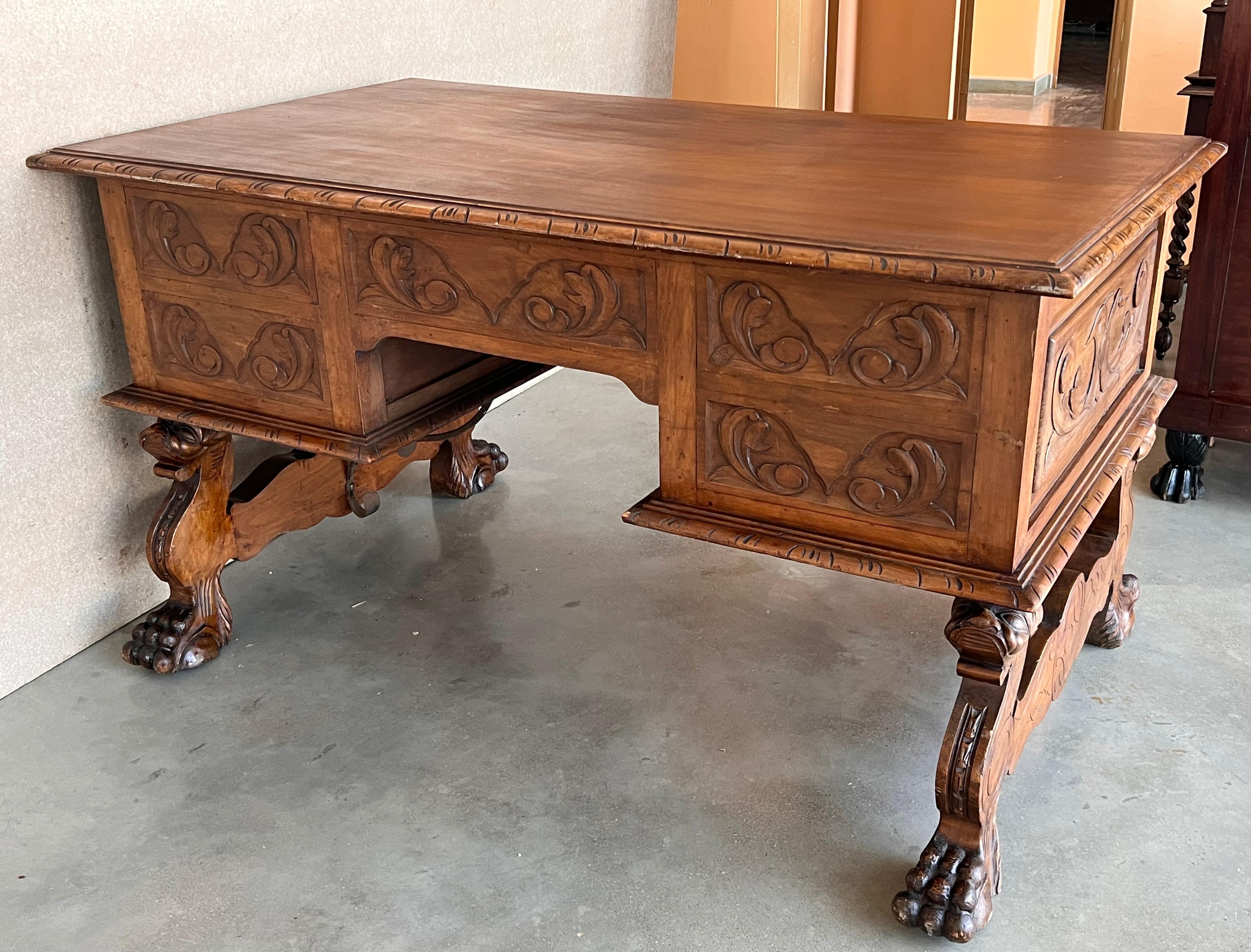 19th Century Spanish Baroque Style Oak Library Table or Desk 3