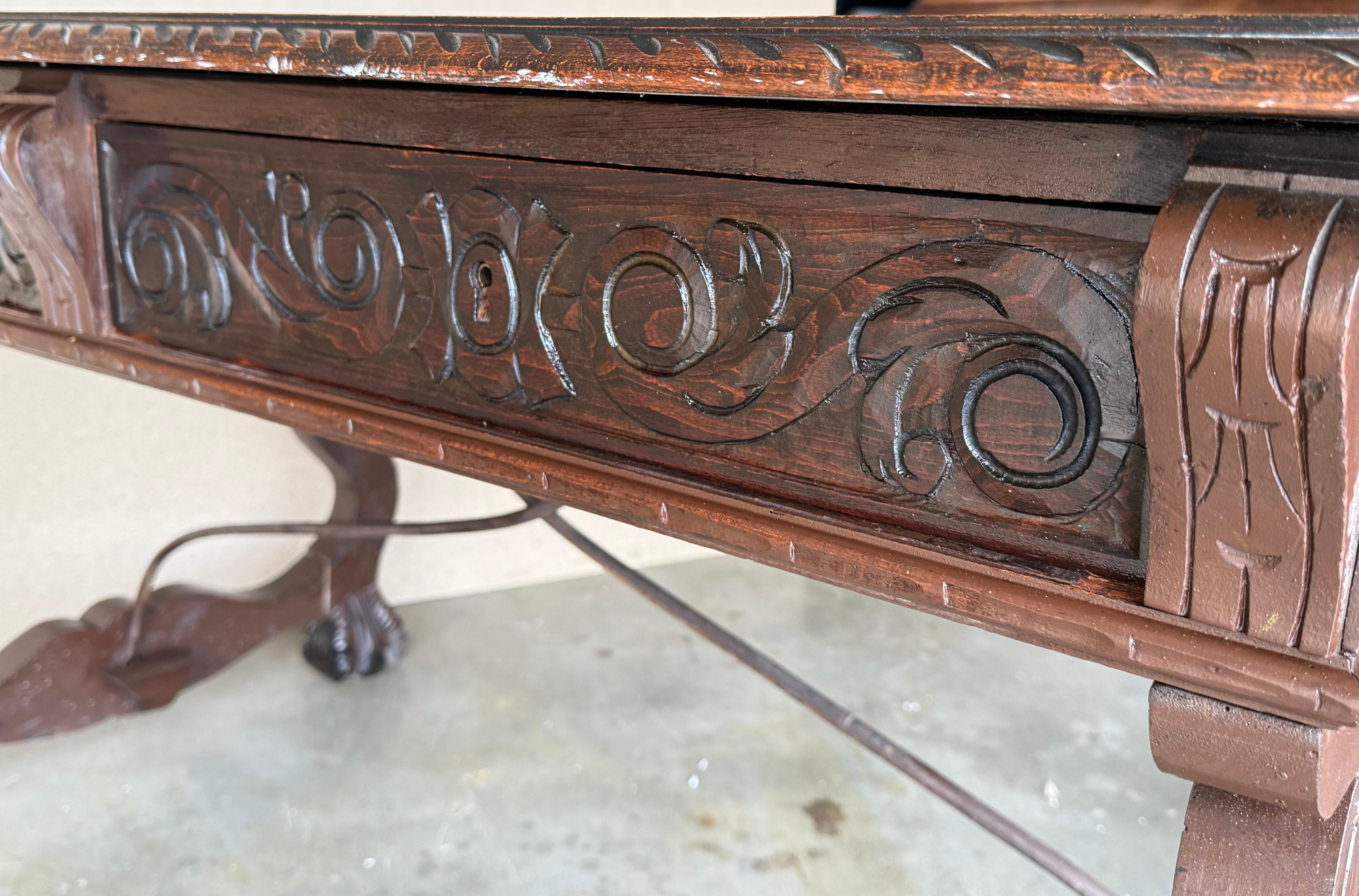 19th Century Spanish Baroque Style Oak Library Table or Desk, Two Faces en vente 6