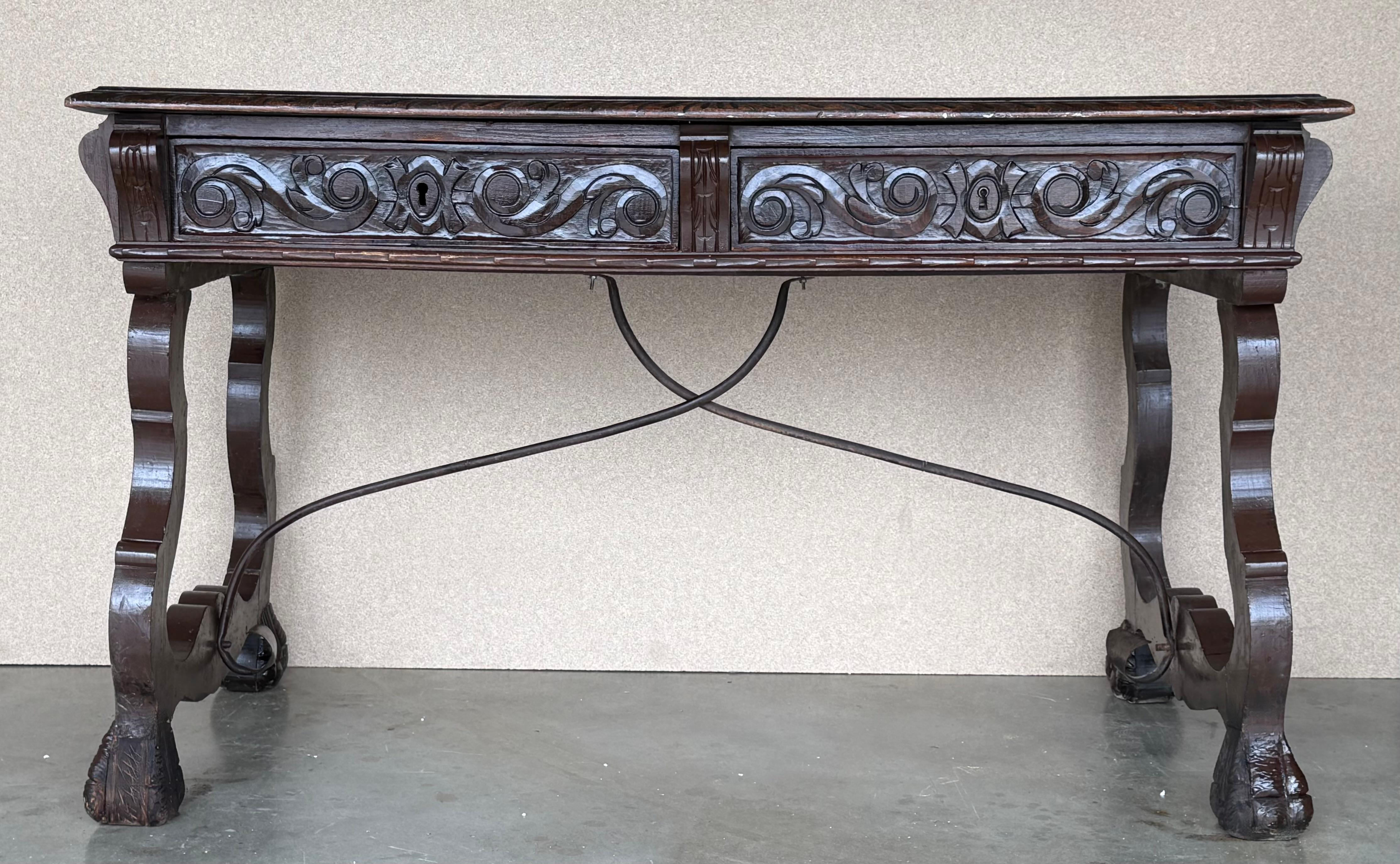 Espagnol 19th Century Spanish Baroque Style Oak Library Table or Desk, Two Faces en vente