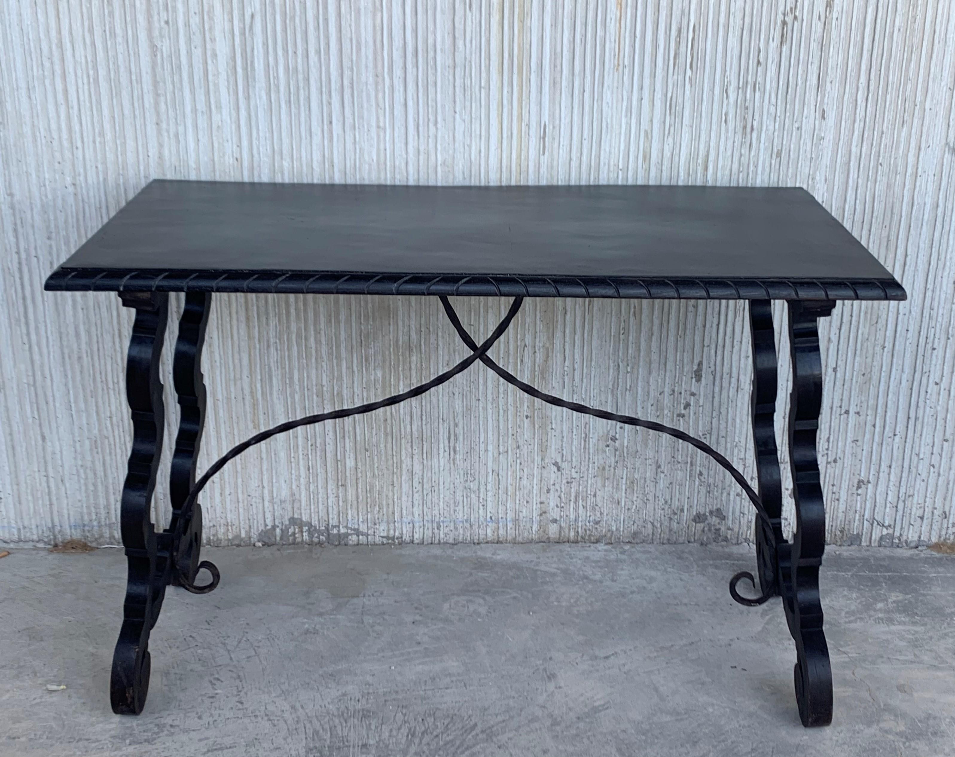 19th Century Spanish Baroque Trestle-Refectory Table on Lyre-Shaped Legs In Good Condition In Miami, FL