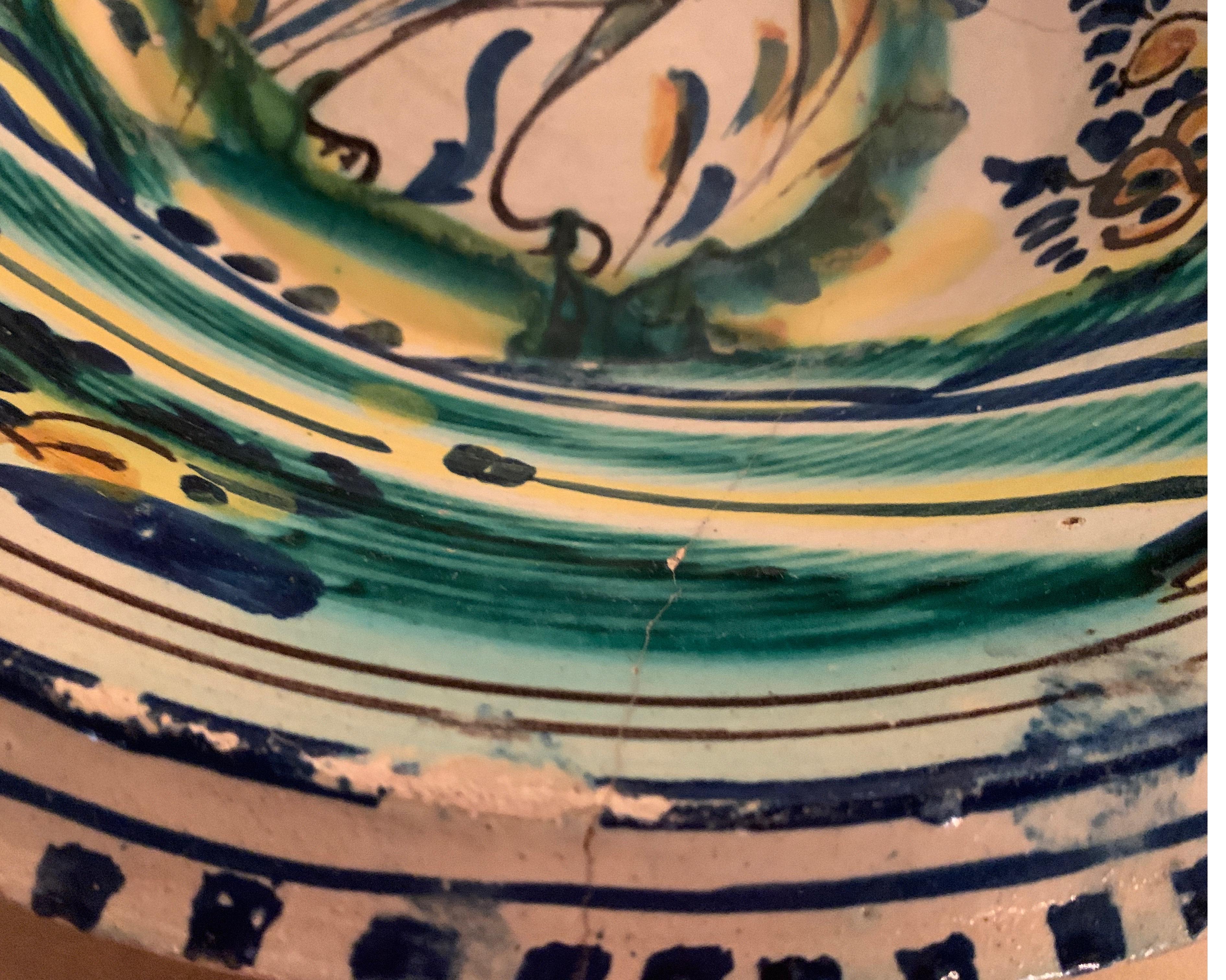 19th Century Spanish Bowl from Andalusia with Bird Motif in Green, Blue, Yellow 2