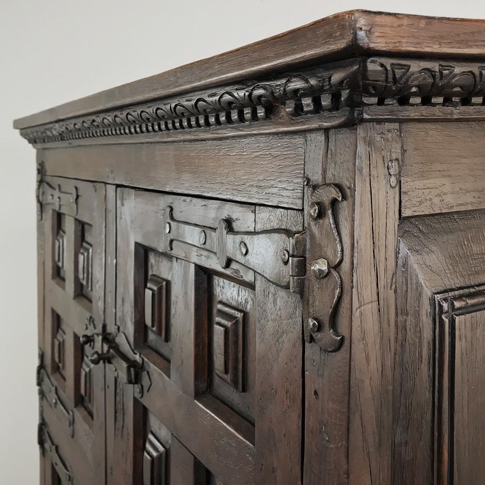 19th Century Spanish Cabinet 5