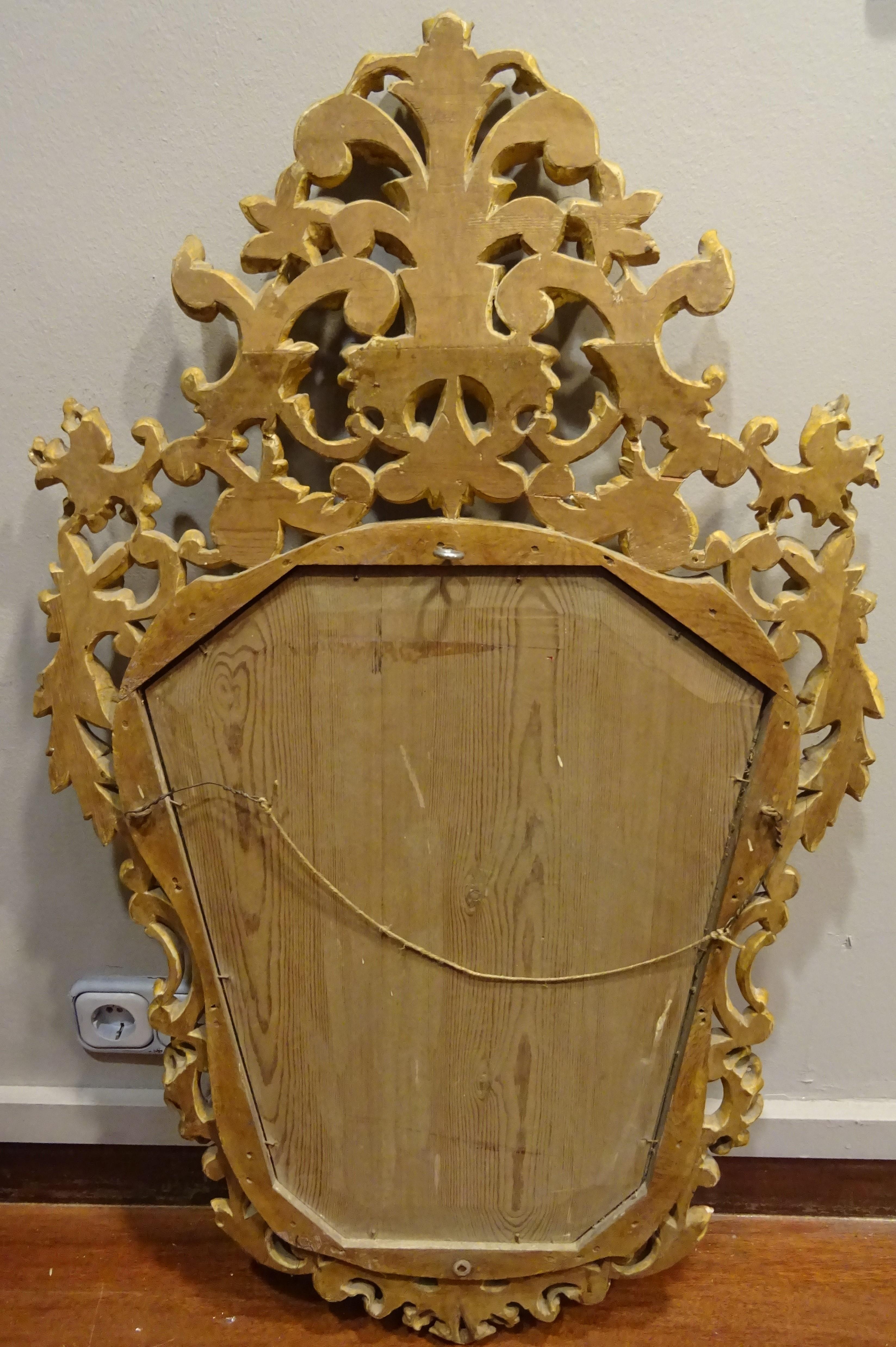 19th Century Spanish Carved Gilded Wood Couple of Mirrors 9