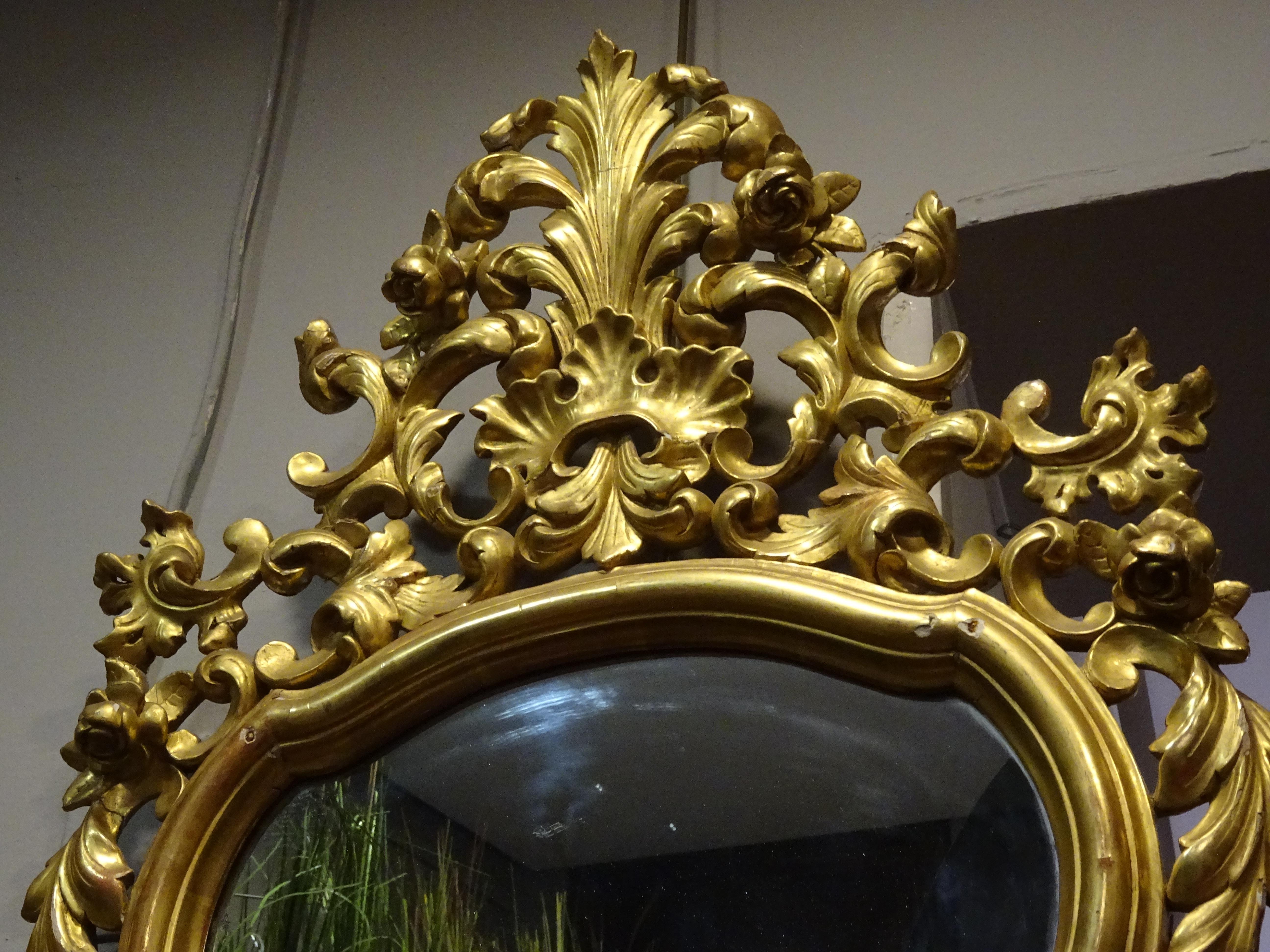 19th Century Spanish Carved Gilded Wood Couple of Mirrors In Good Condition In Valladolid, ES