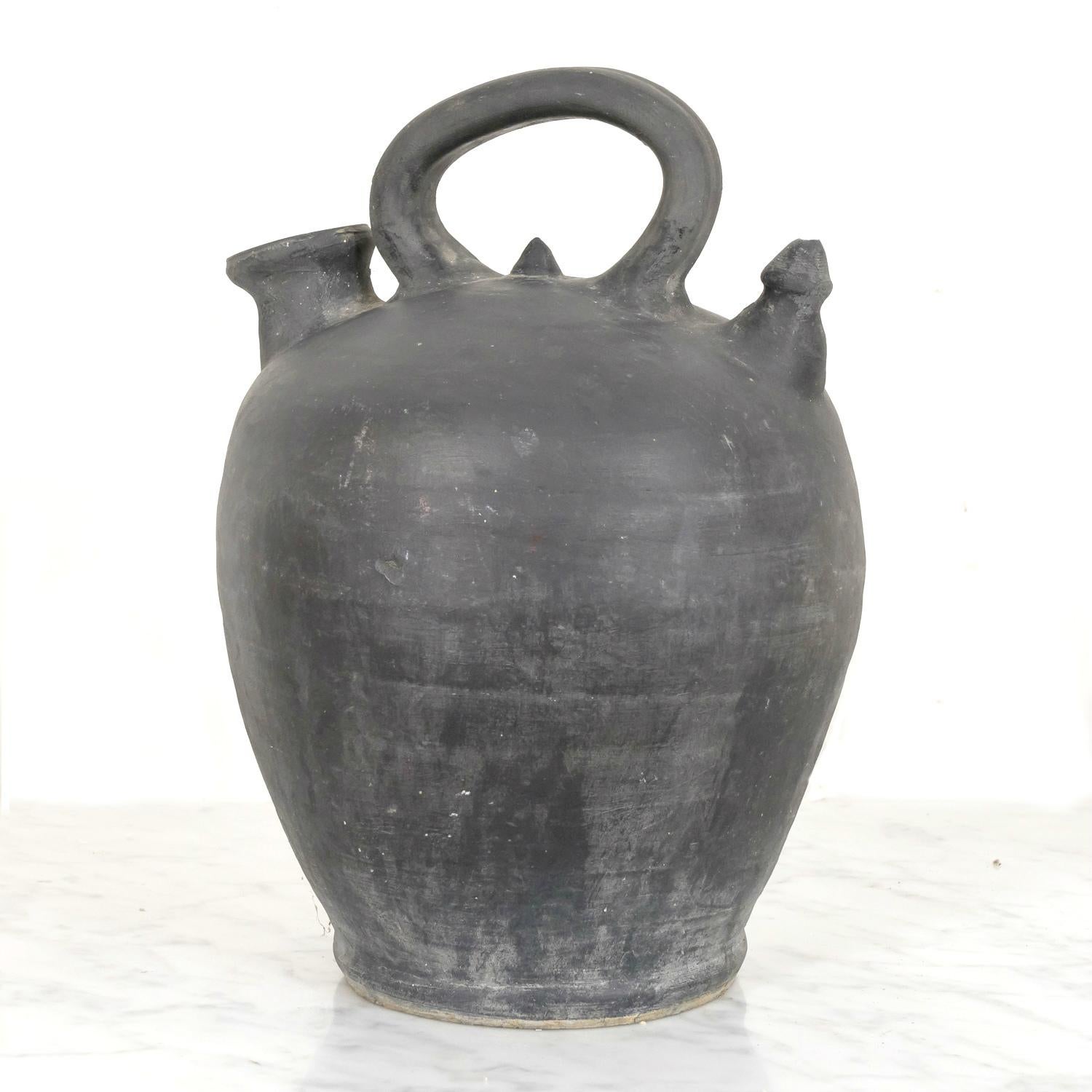 Unglazed 19th Century Spanish Catalan Black Clay Botijo or Water Jug from Verdu